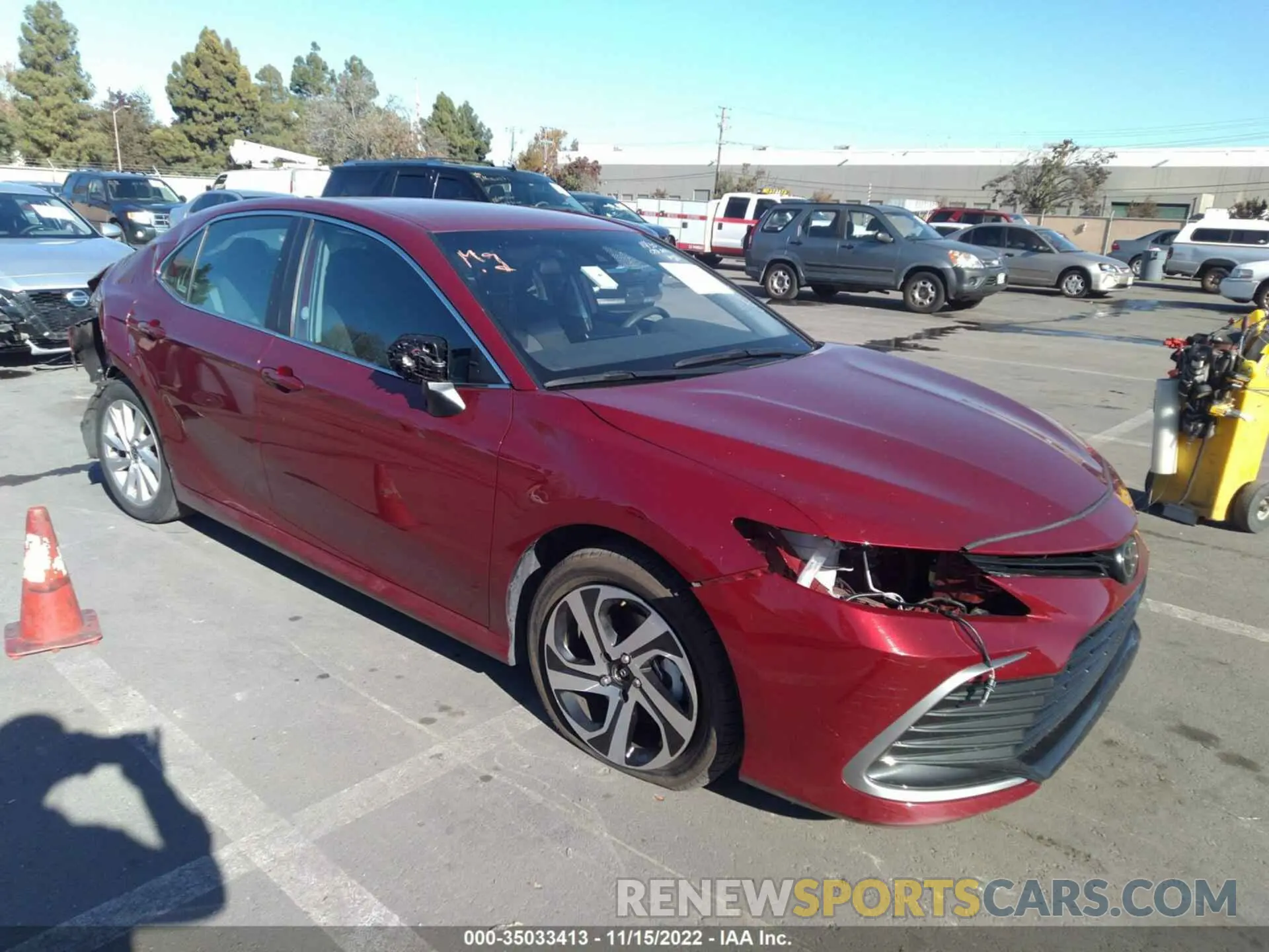 1 Фотография поврежденного автомобиля 4T1C11AK8NU618839 TOYOTA CAMRY 2022