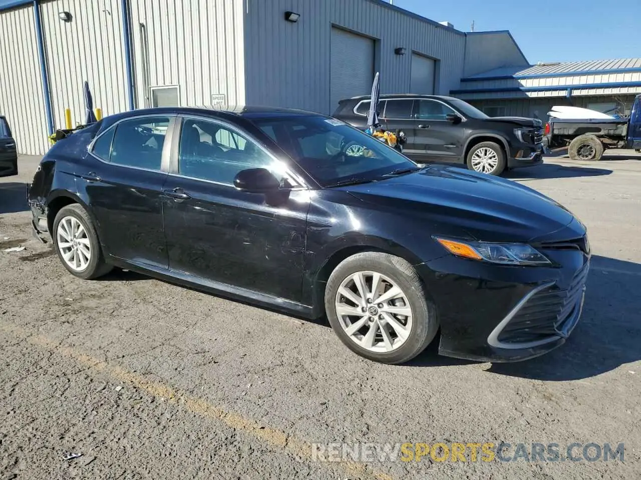 4 Photograph of a damaged car 4T1C11AK8NU624012 TOYOTA CAMRY 2022