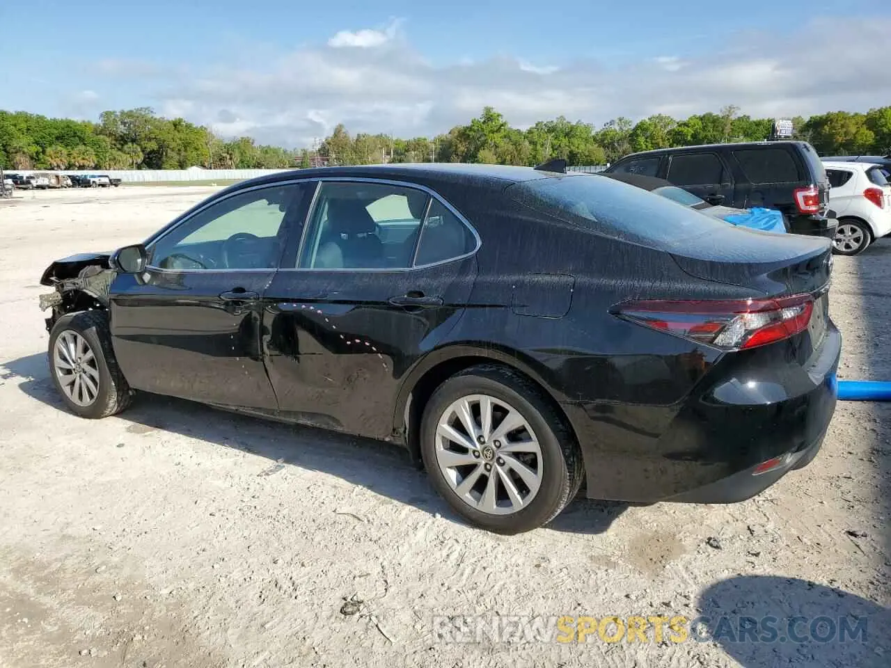 2 Photograph of a damaged car 4T1C11AK8NU669449 TOYOTA CAMRY 2022