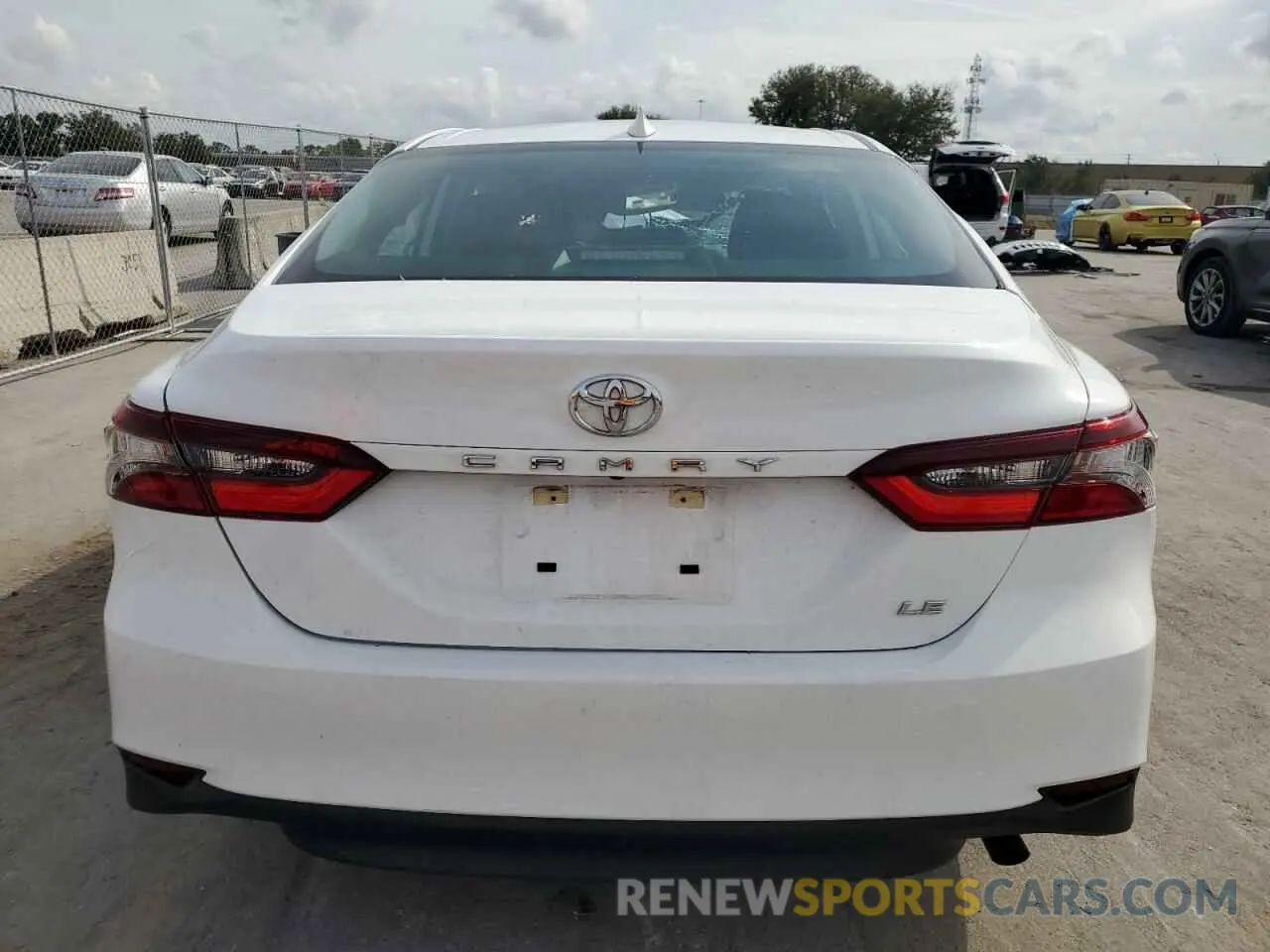 6 Photograph of a damaged car 4T1C11AK8NU674179 TOYOTA CAMRY 2022
