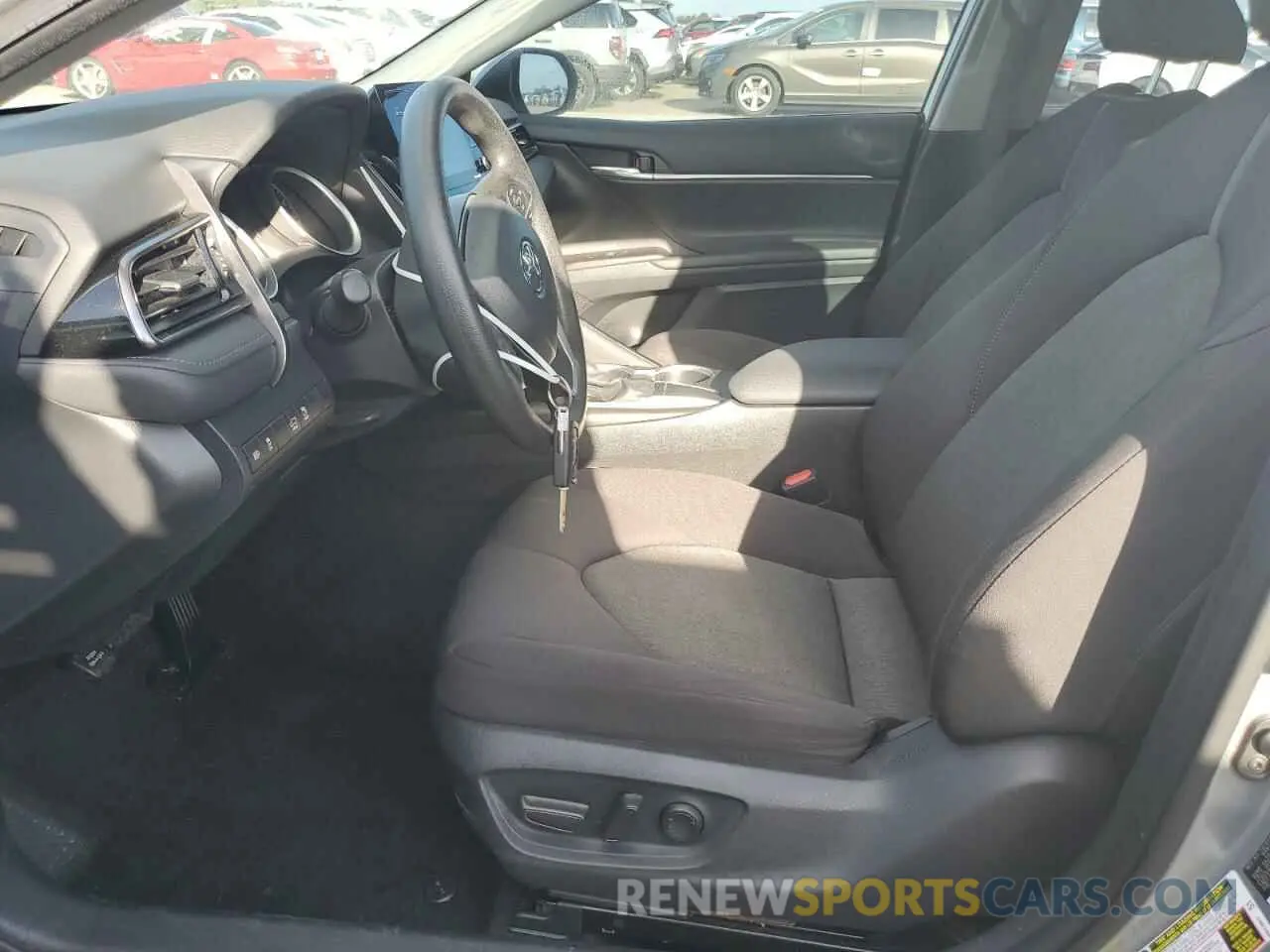 7 Фотография поврежденного автомобиля 4T1C11AK8NU677552 TOYOTA CAMRY 2022