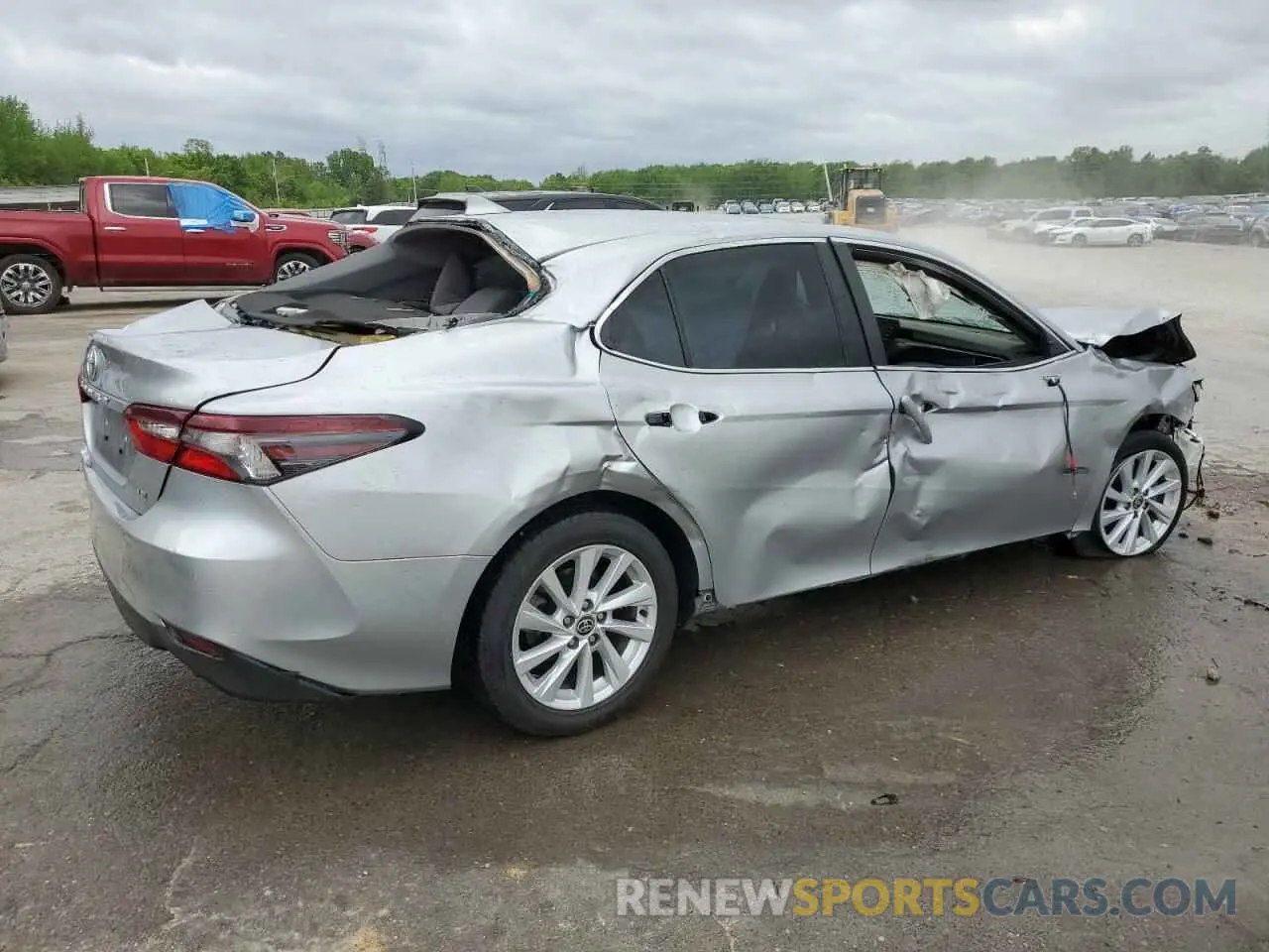 3 Photograph of a damaged car 4T1C11AK8NU700814 TOYOTA CAMRY 2022