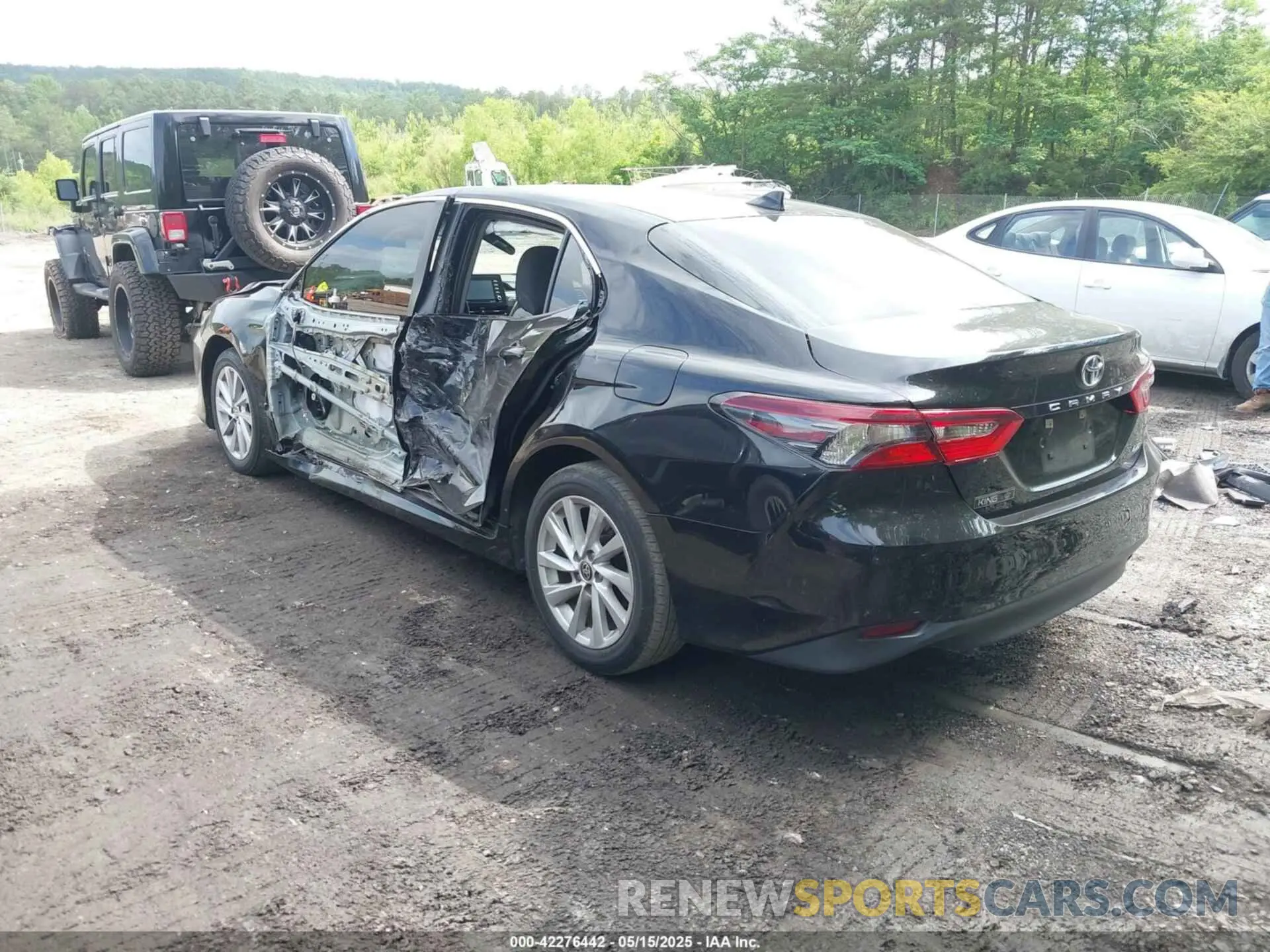 3 Фотография поврежденного автомобиля 4T1C11AK8NU716222 TOYOTA CAMRY 2022