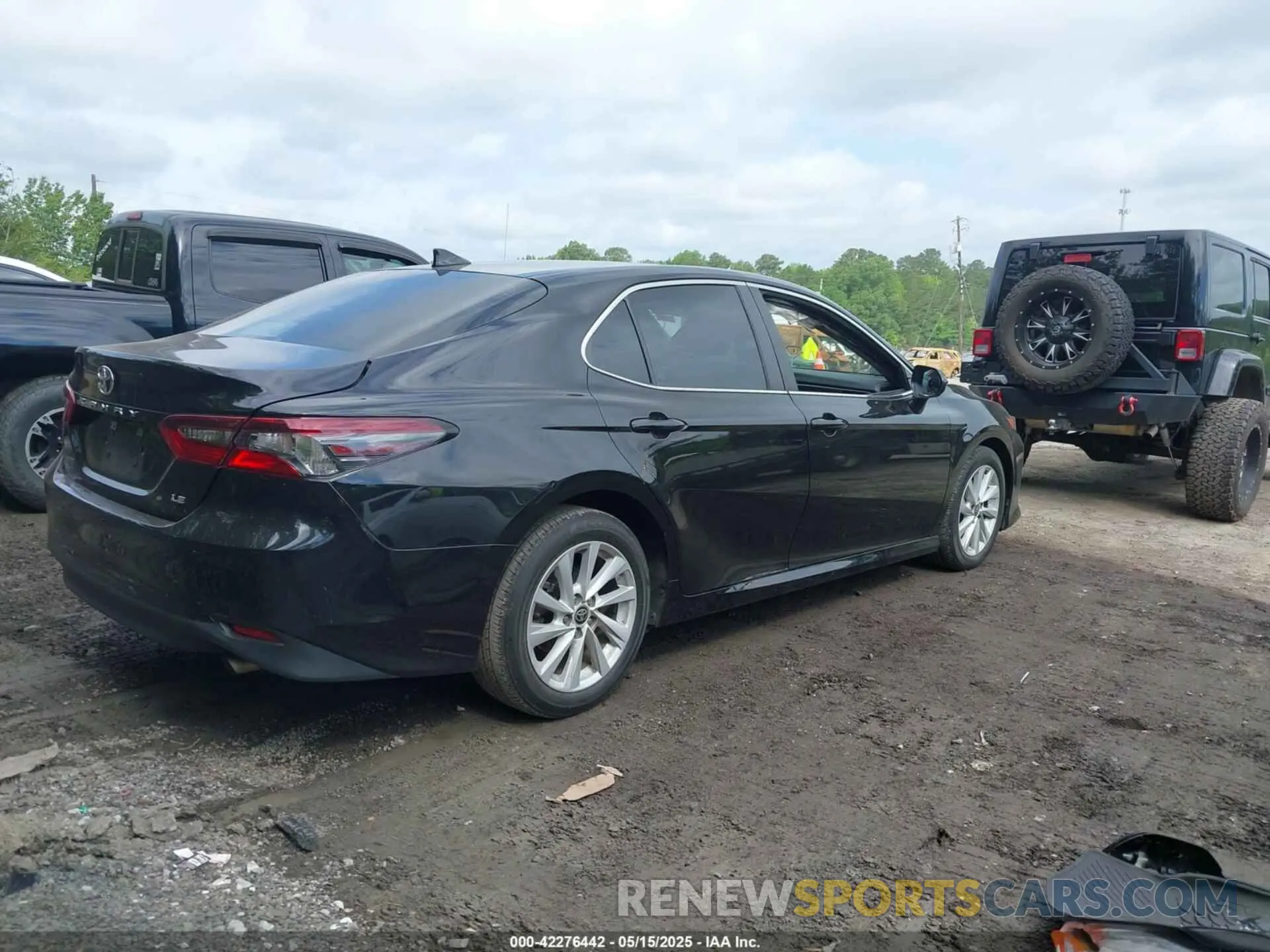 4 Фотография поврежденного автомобиля 4T1C11AK8NU716222 TOYOTA CAMRY 2022