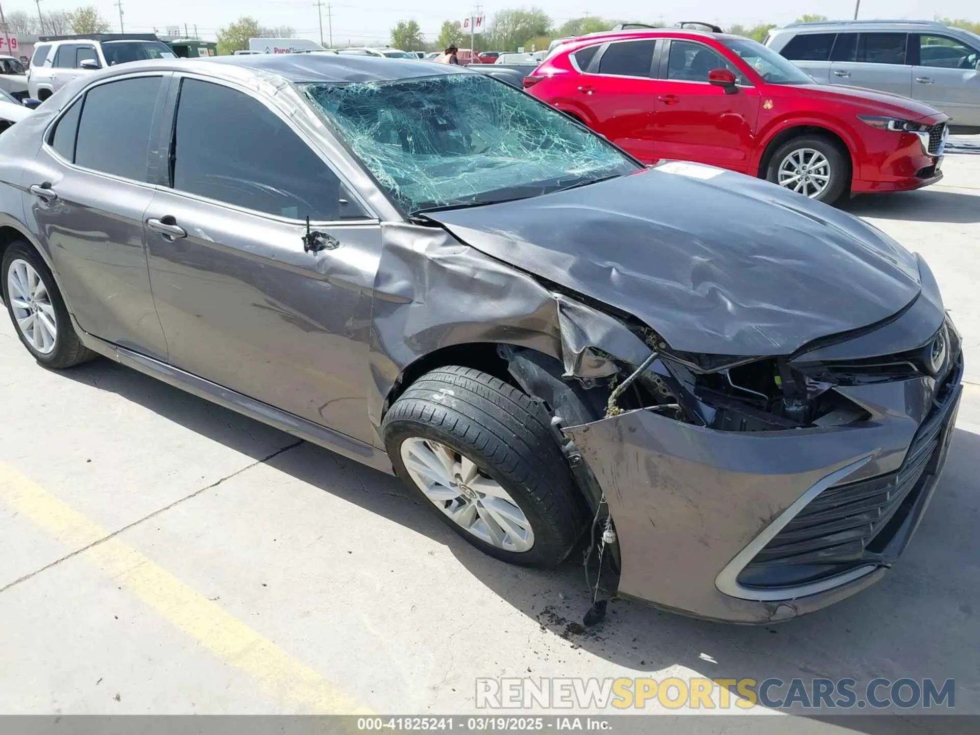 6 Photograph of a damaged car 4T1C11AK9NU046857 TOYOTA CAMRY 2022