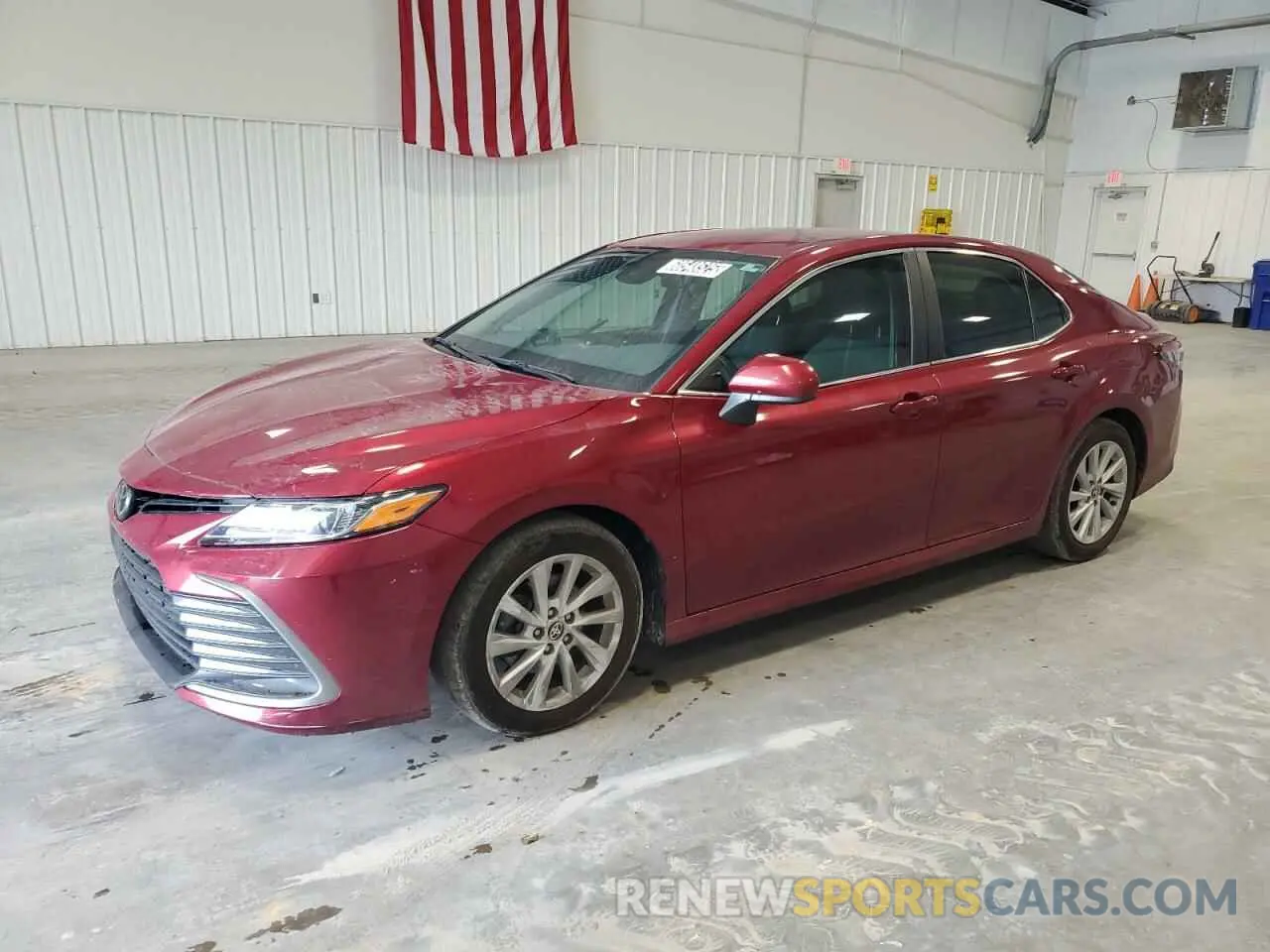 1 Photograph of a damaged car 4T1C11AK9NU054313 TOYOTA CAMRY 2022