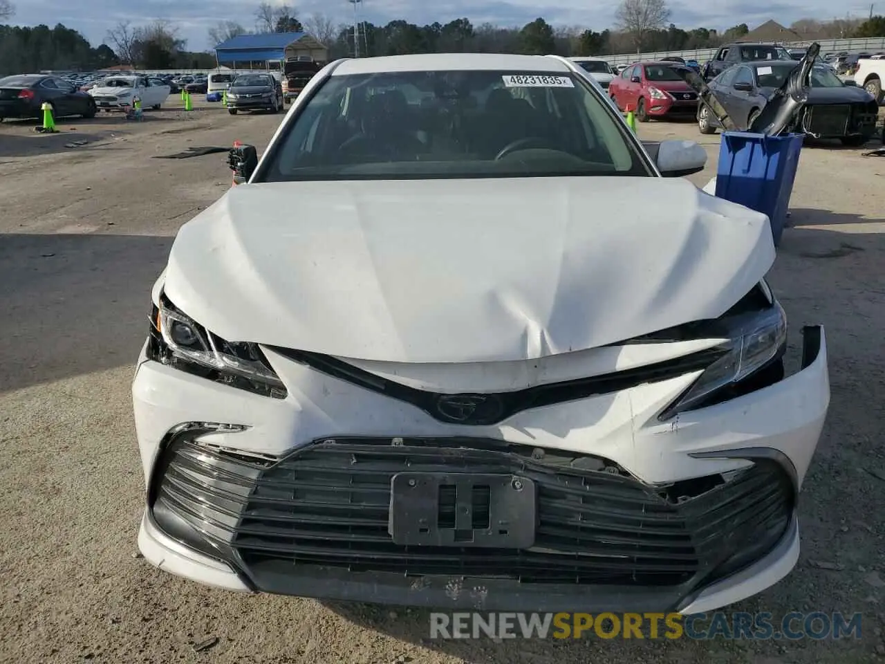 5 Photograph of a damaged car 4T1C11AK9NU639537 TOYOTA CAMRY 2022