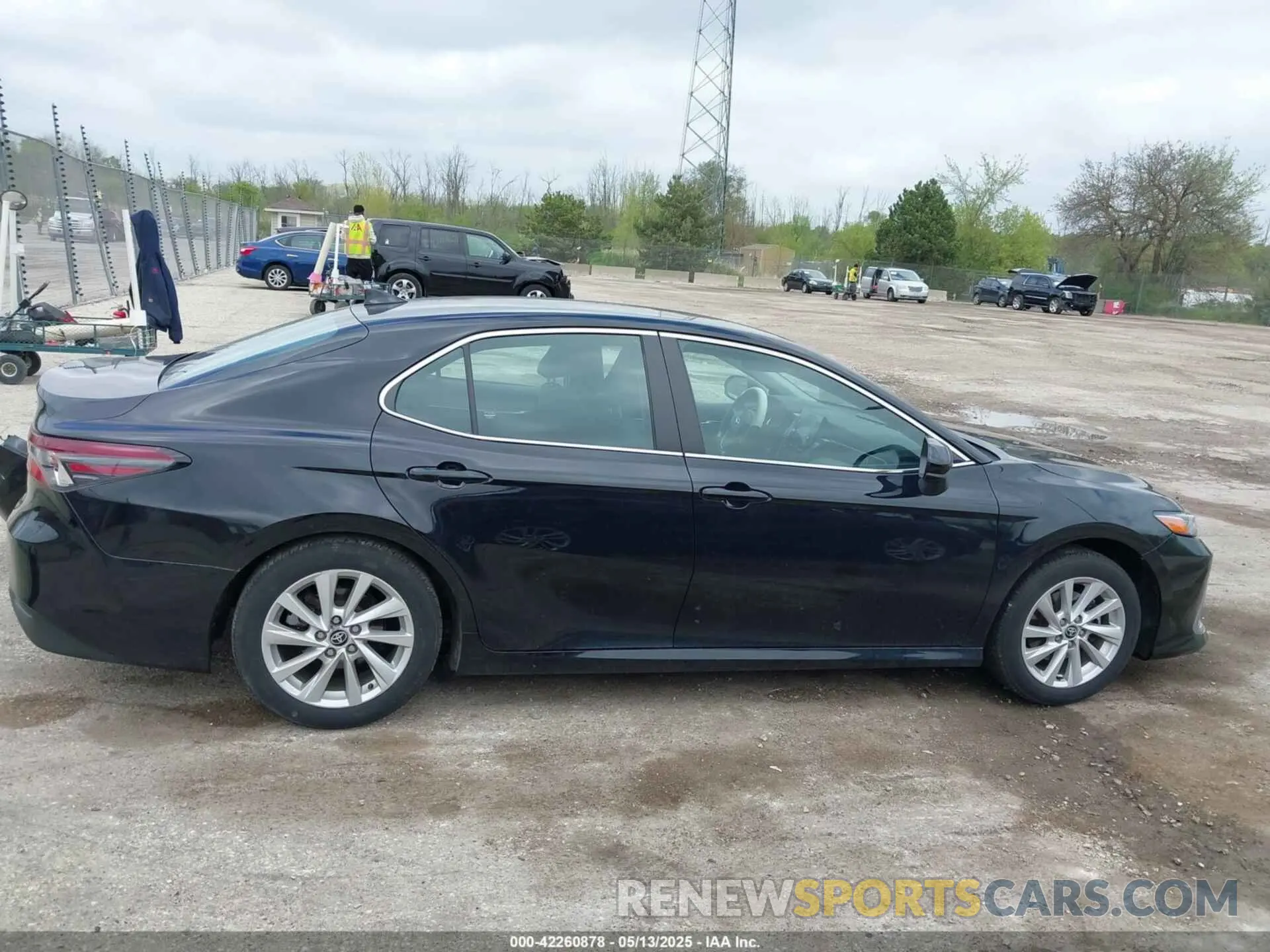 13 Фотография поврежденного автомобиля 4T1C11AK9NU650716 TOYOTA CAMRY 2022