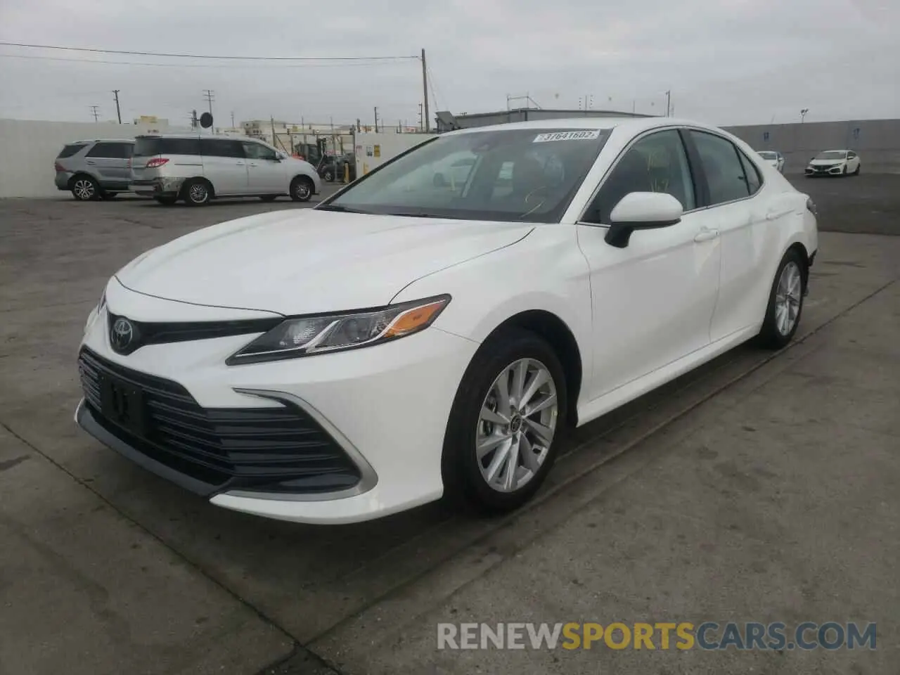 2 Photograph of a damaged car 4T1C11AK9NU666284 TOYOTA CAMRY 2022