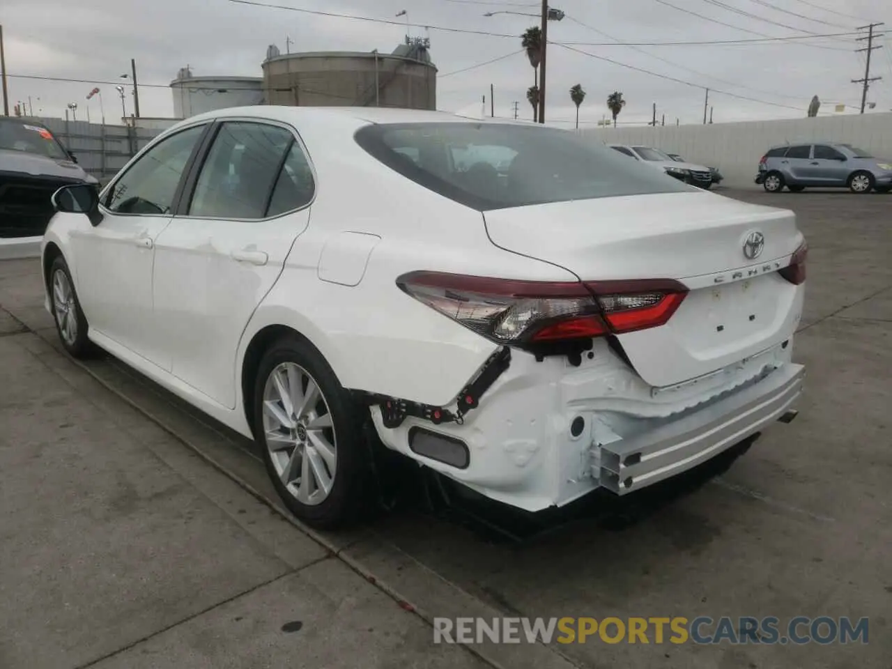 3 Photograph of a damaged car 4T1C11AK9NU666284 TOYOTA CAMRY 2022