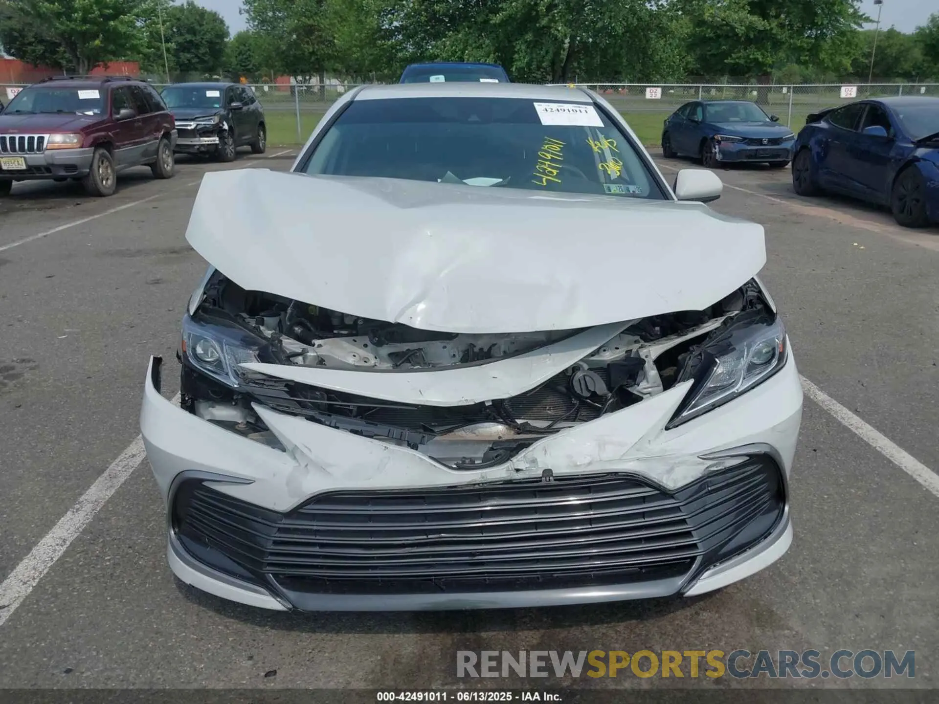 6 Photograph of a damaged car 4T1C11AKXNU018811 TOYOTA CAMRY 2022