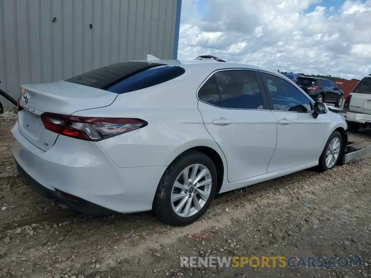3 Фотография поврежденного автомобиля 4T1C11AKXNU045085 TOYOTA CAMRY 2022