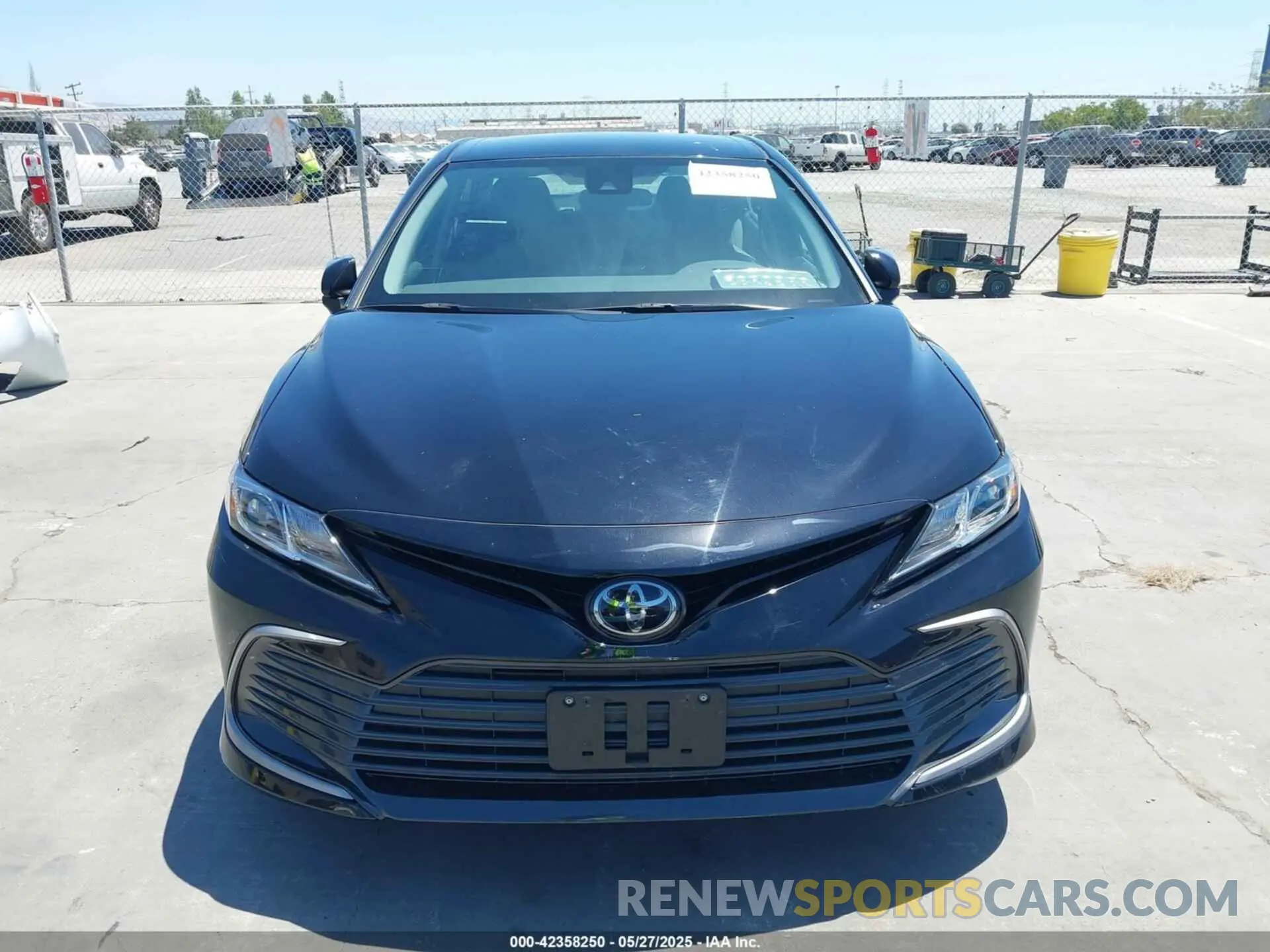 12 Photograph of a damaged car 4T1C11AKXNU047824 TOYOTA CAMRY 2022