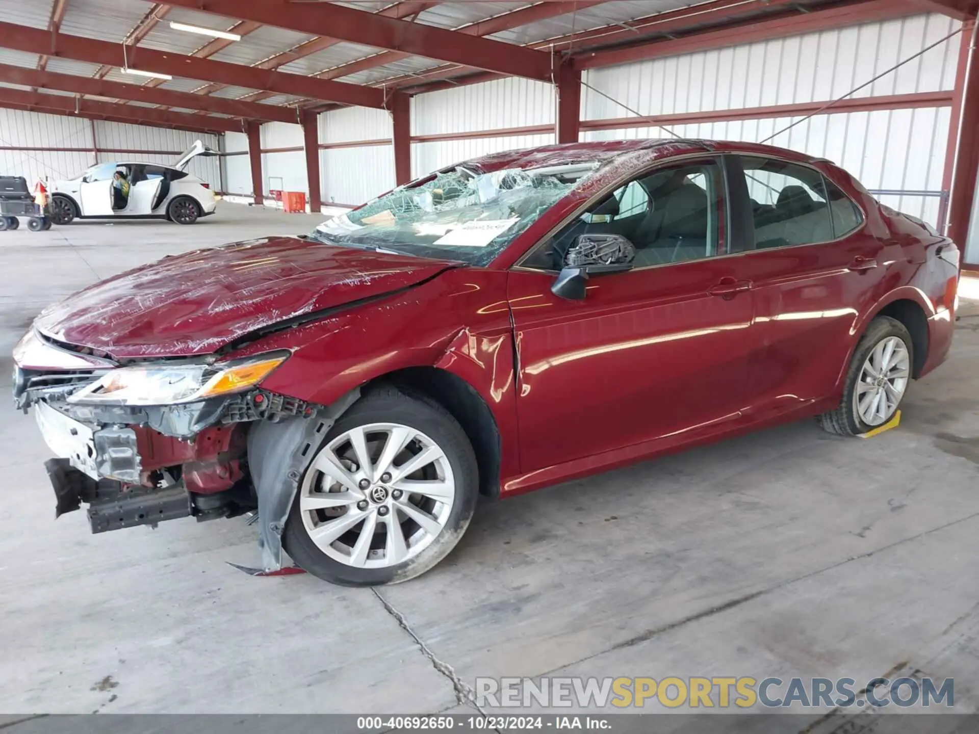 2 Photograph of a damaged car 4T1C11AKXNU499370 TOYOTA CAMRY 2022