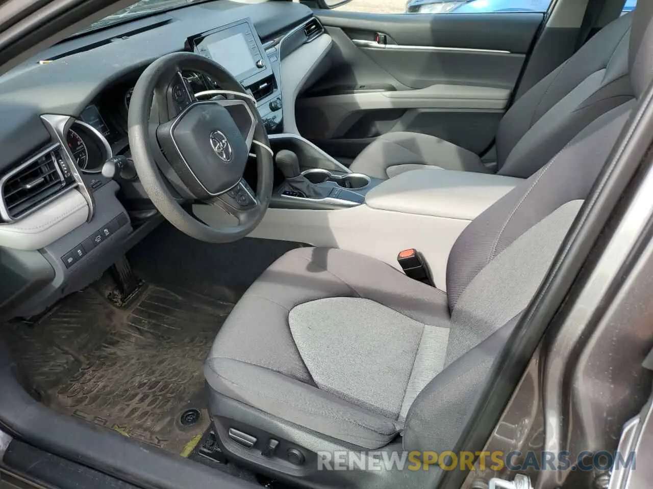 7 Фотография поврежденного автомобиля 4T1C11AKXNU624223 TOYOTA CAMRY 2022