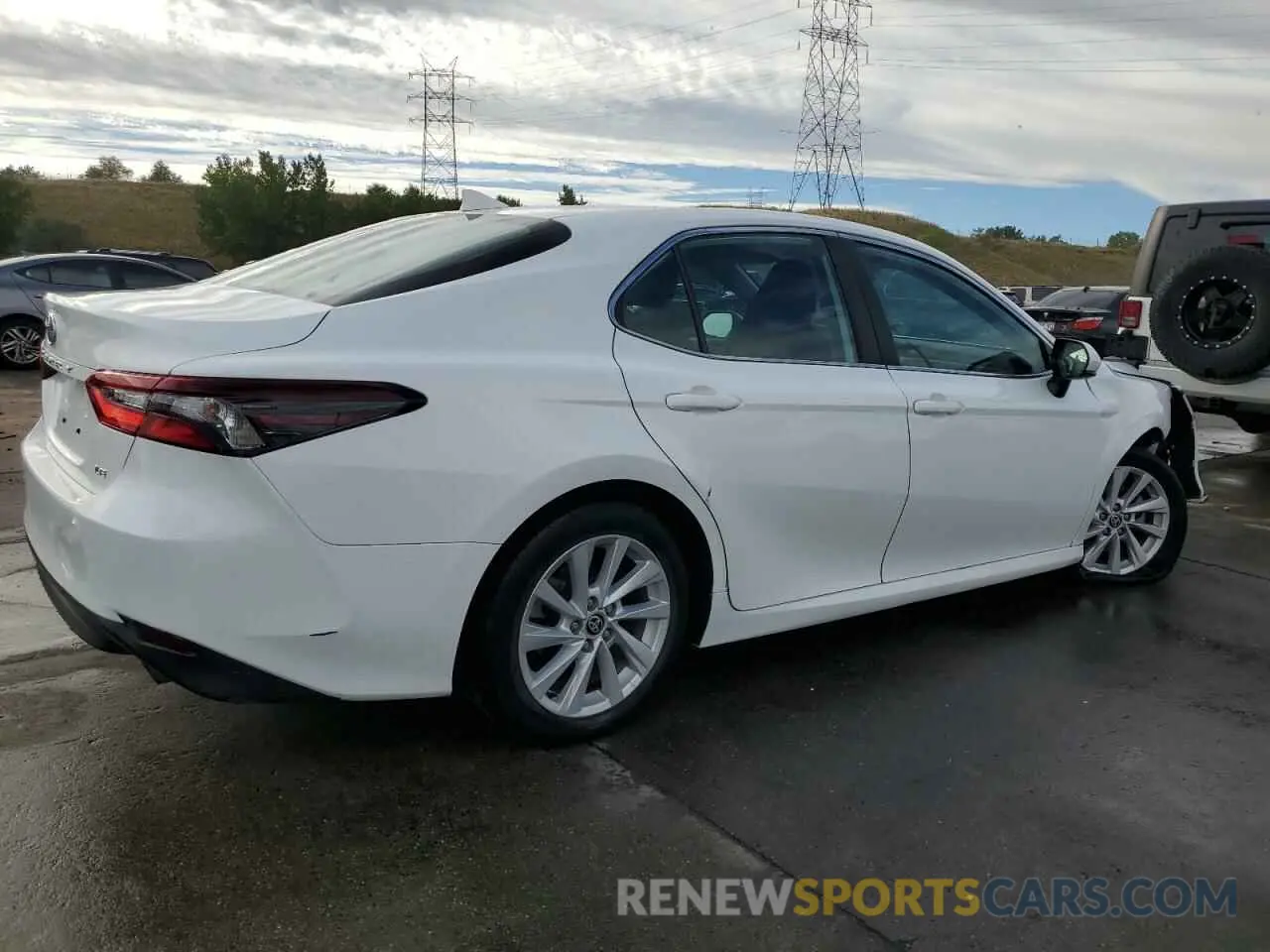 3 Фотография поврежденного автомобиля 4T1C11AKXNU628384 TOYOTA CAMRY 2022