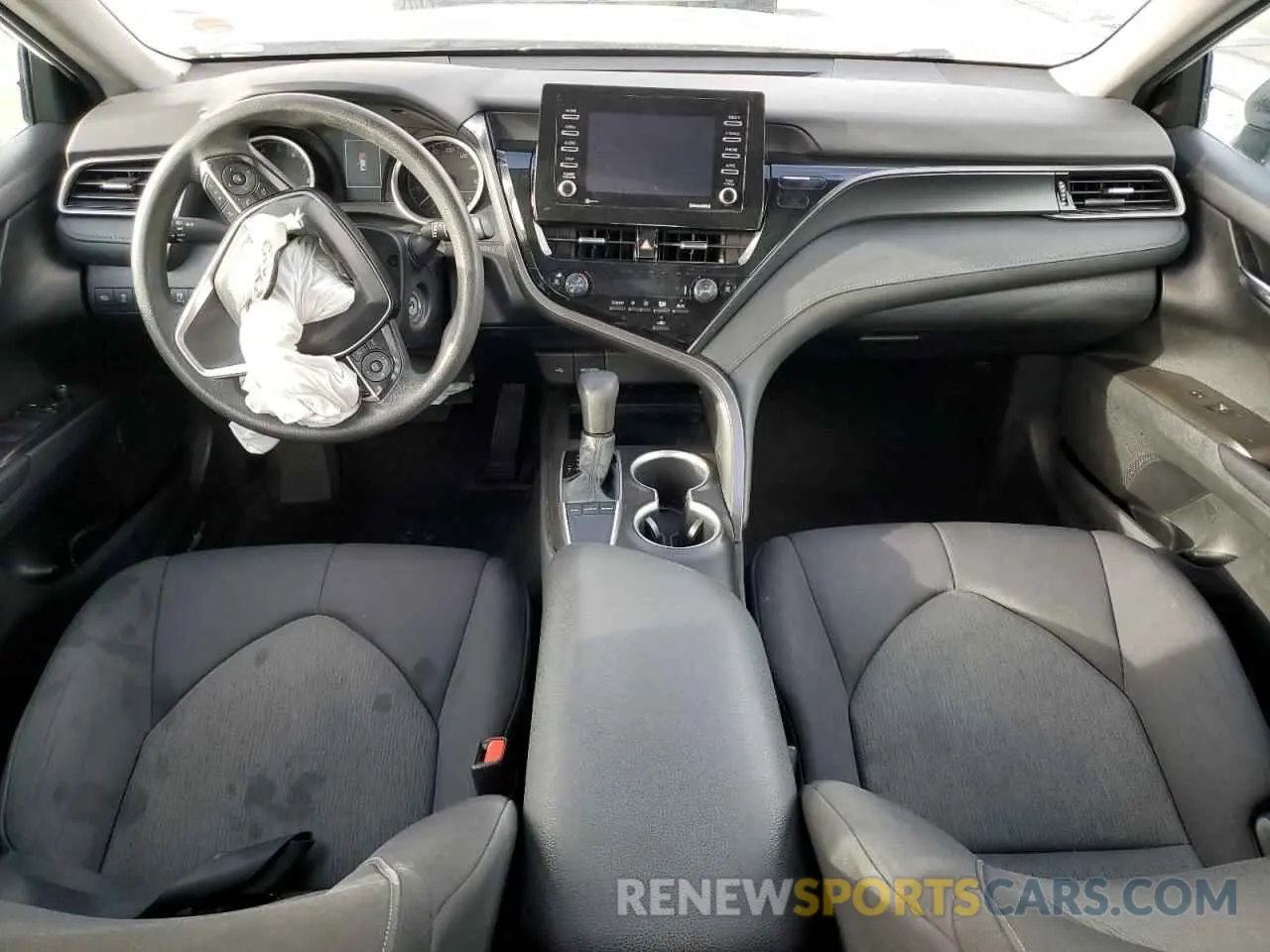 8 Фотография поврежденного автомобиля 4T1C11AKXNU628384 TOYOTA CAMRY 2022