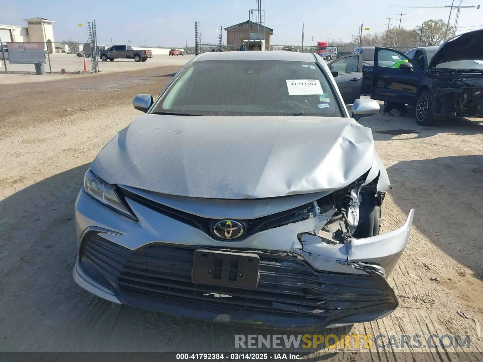 12 Photograph of a damaged car 4T1C11AKXNU629213 TOYOTA CAMRY 2022