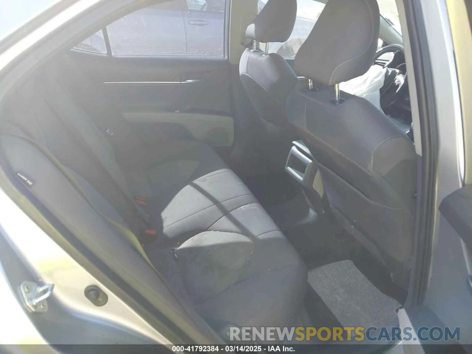 8 Photograph of a damaged car 4T1C11AKXNU629213 TOYOTA CAMRY 2022