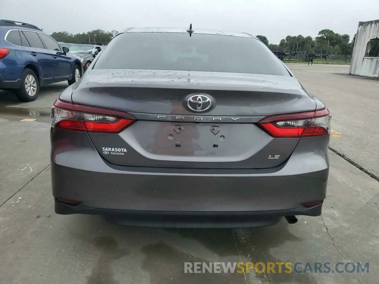 6 Photograph of a damaged car 4T1C11AKXNU635304 TOYOTA CAMRY 2022