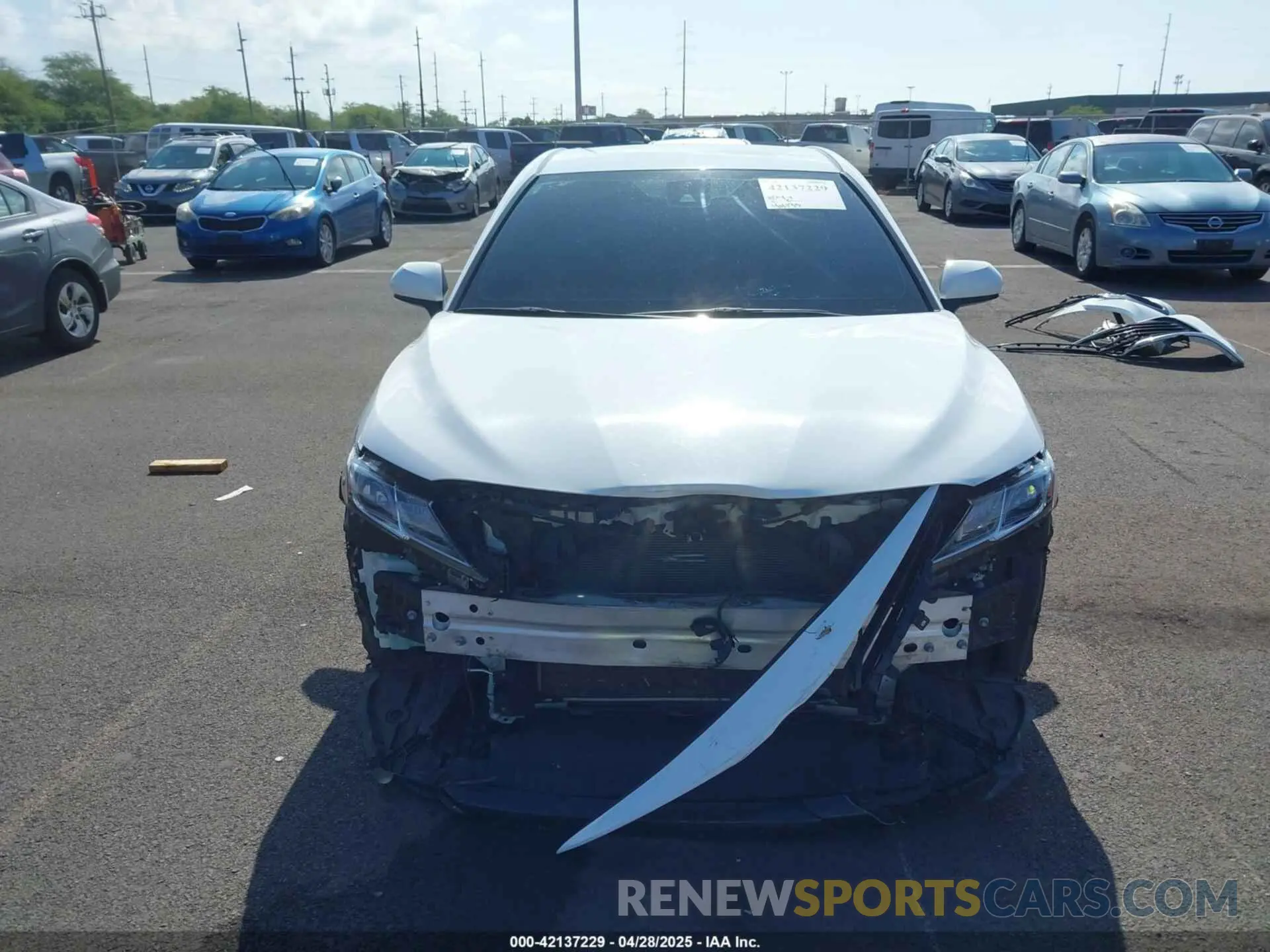 13 Фотография поврежденного автомобиля 4T1C11AKXNU642169 TOYOTA CAMRY 2022