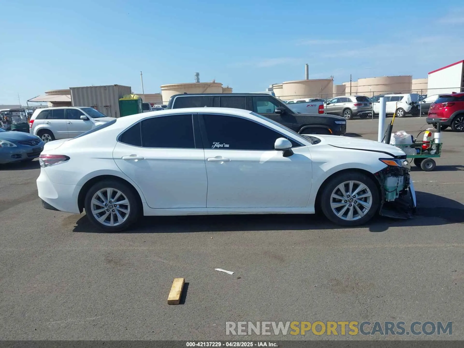 14 Фотография поврежденного автомобиля 4T1C11AKXNU642169 TOYOTA CAMRY 2022