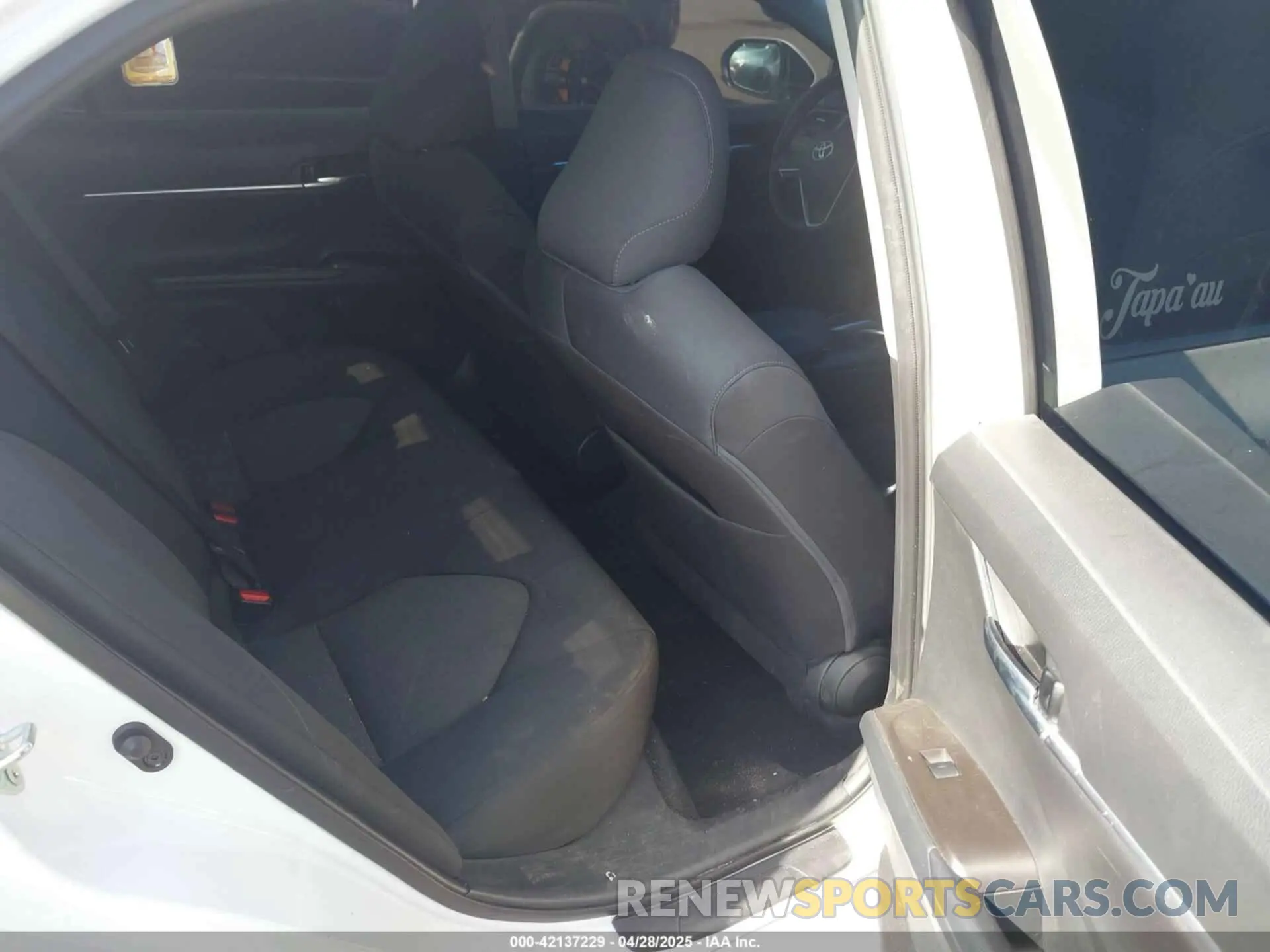 8 Фотография поврежденного автомобиля 4T1C11AKXNU642169 TOYOTA CAMRY 2022