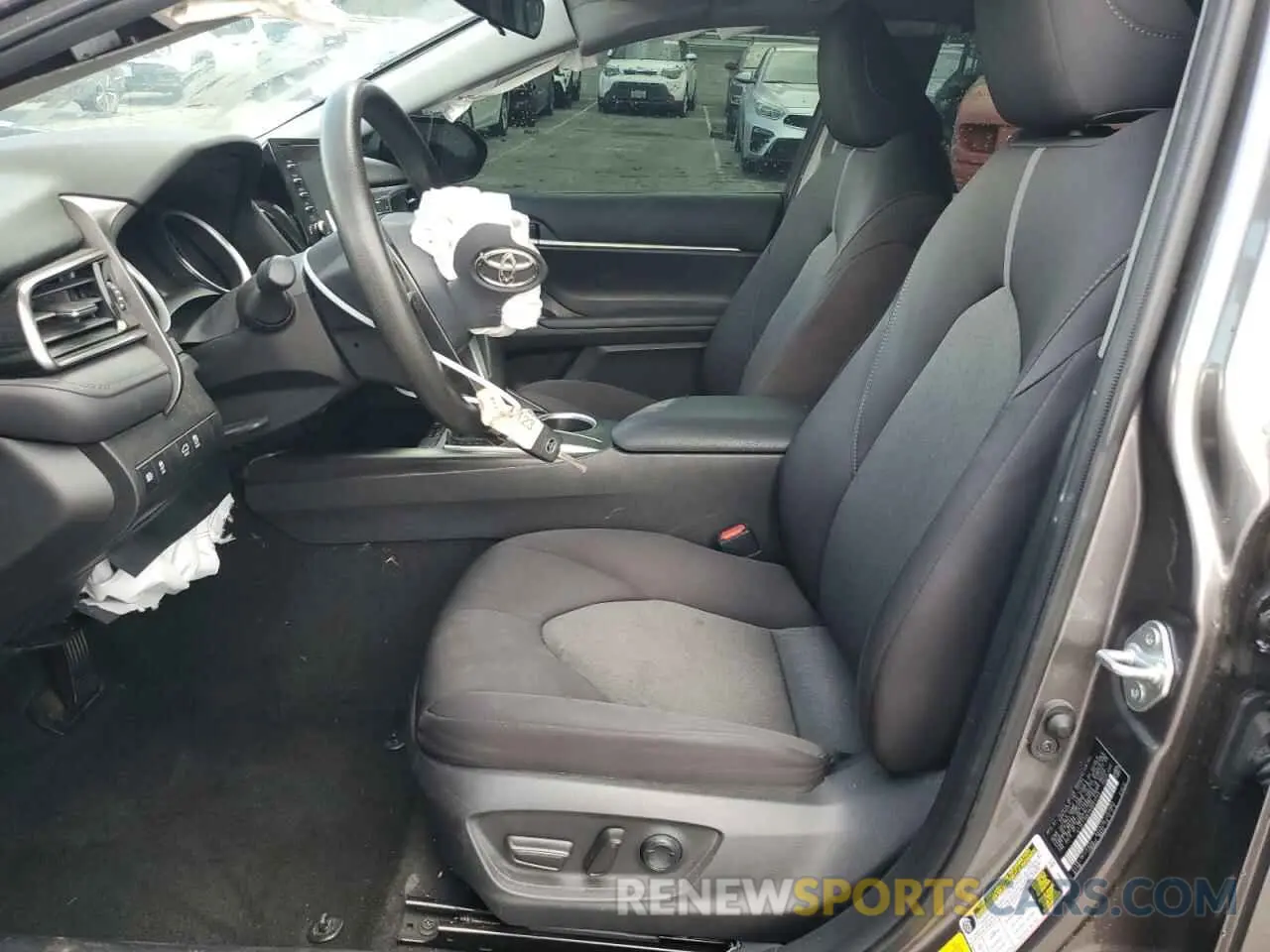 7 Фотография поврежденного автомобиля 4T1C11AKXNU651745 TOYOTA CAMRY 2022
