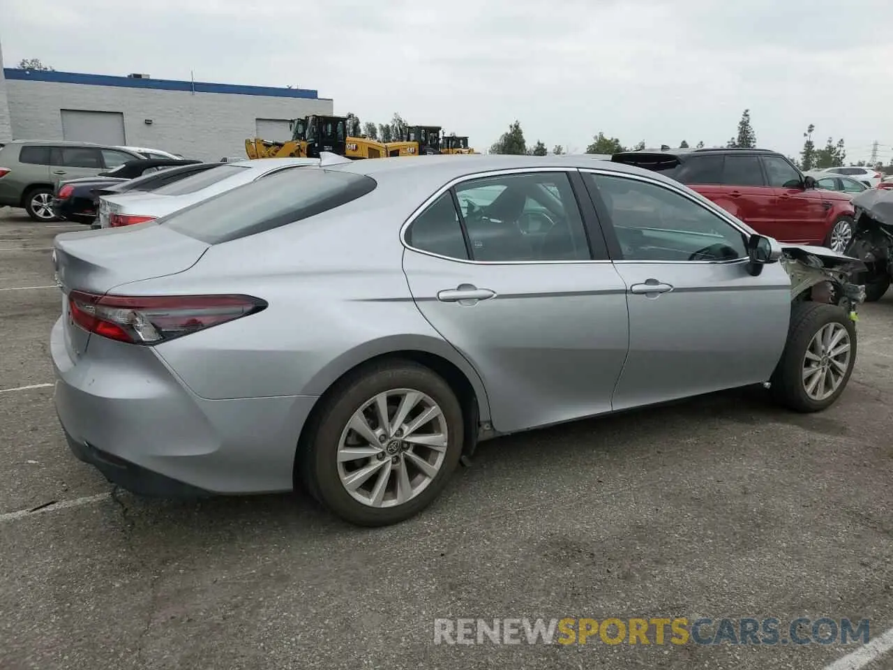 3 Photograph of a damaged car 4T1C11AKXNU671672 TOYOTA CAMRY 2022