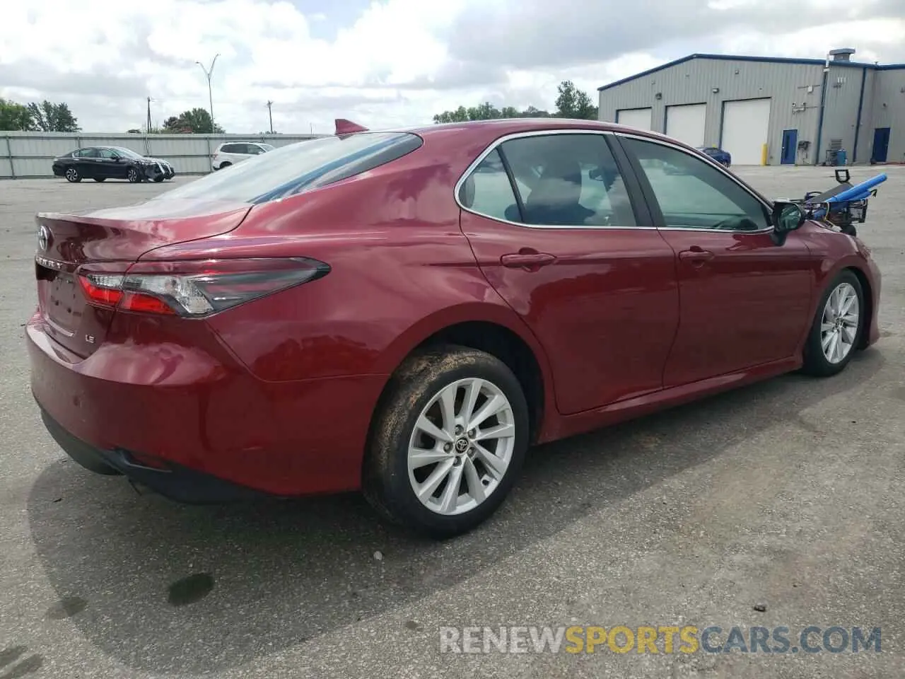 3 Photograph of a damaged car 4T1C11AKXNU683613 TOYOTA CAMRY 2022