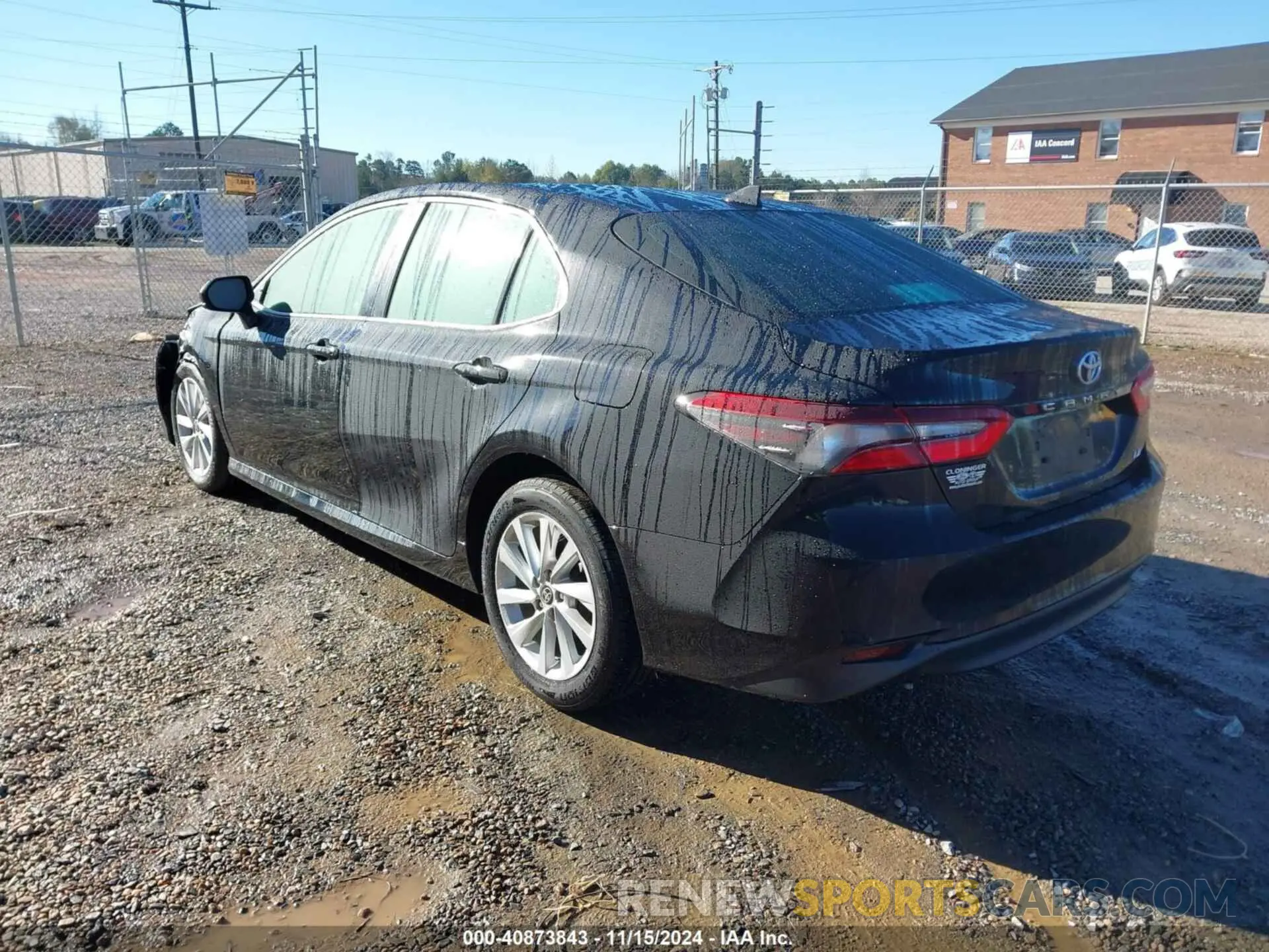 3 Фотография поврежденного автомобиля 4T1C11AKXNU711412 TOYOTA CAMRY 2022