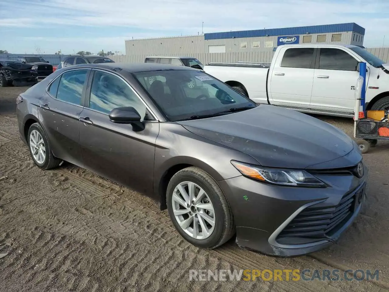 4 Фотография поврежденного автомобиля 4T1C11BK1NU048598 TOYOTA CAMRY 2022