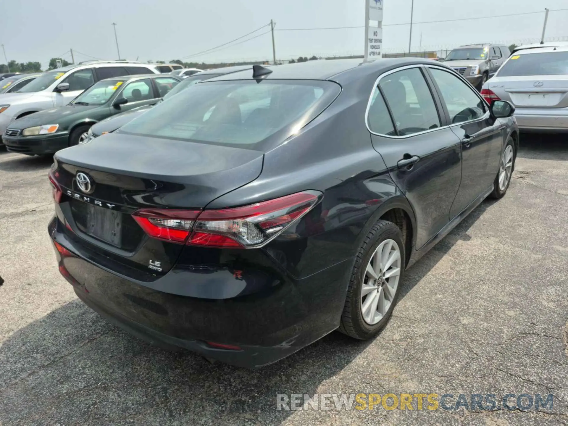 24 Photograph of a damaged car 4T1C11BK1NU057799 TOYOTA CAMRY 2022