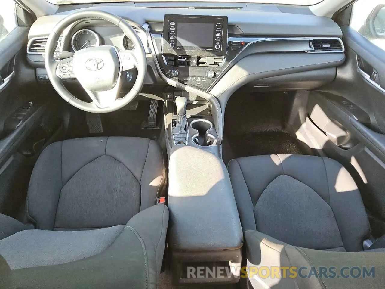 8 Фотография поврежденного автомобиля 4T1C11BK4NU052709 TOYOTA CAMRY 2022