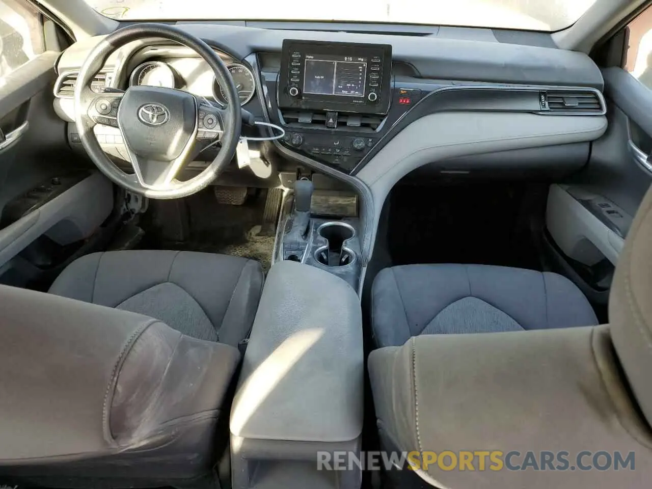 8 Фотография поврежденного автомобиля 4T1C11BK6NU049956 TOYOTA CAMRY 2022