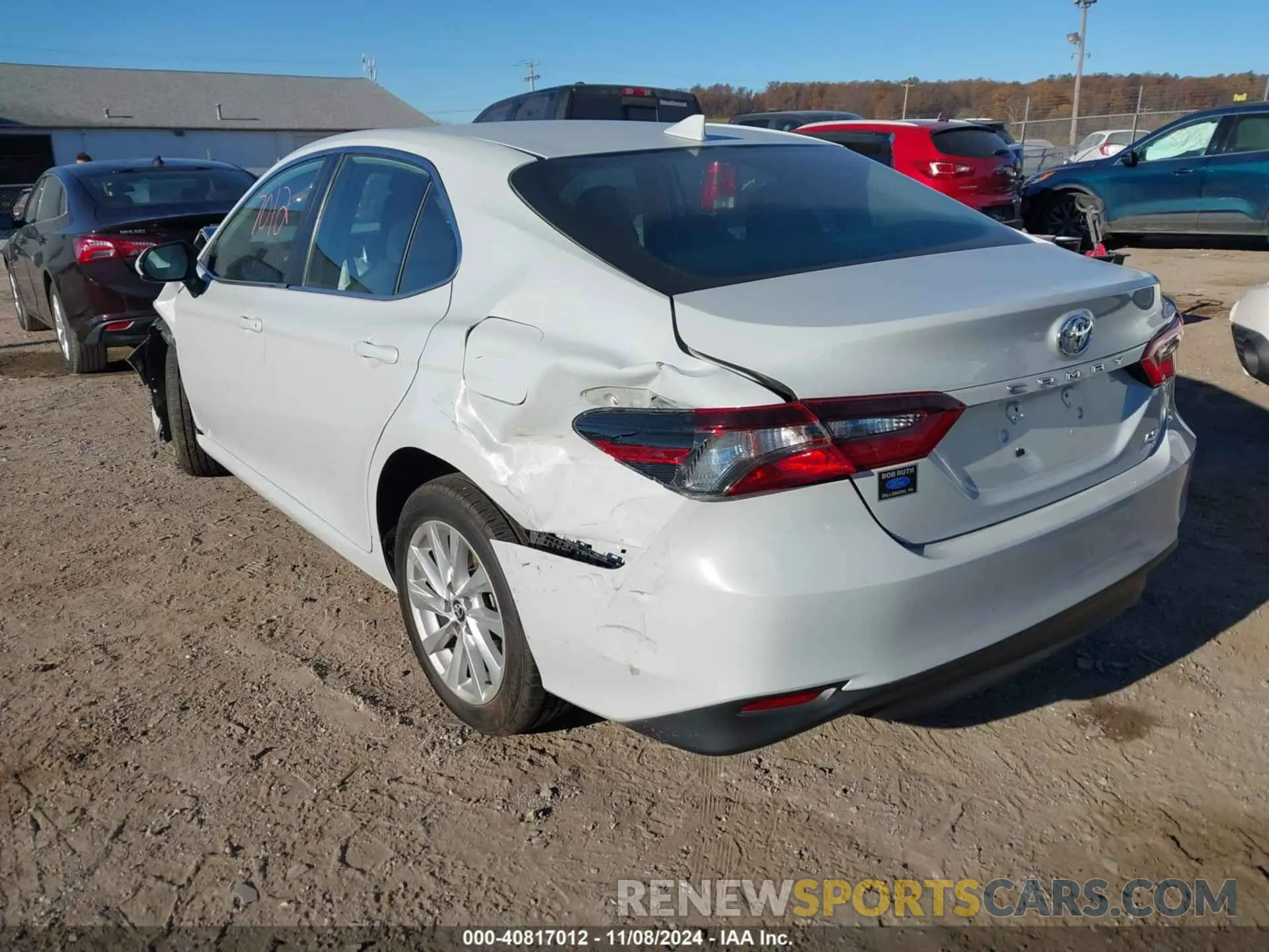 3 Photograph of a damaged car 4T1C11BK6NU055806 TOYOTA CAMRY 2022