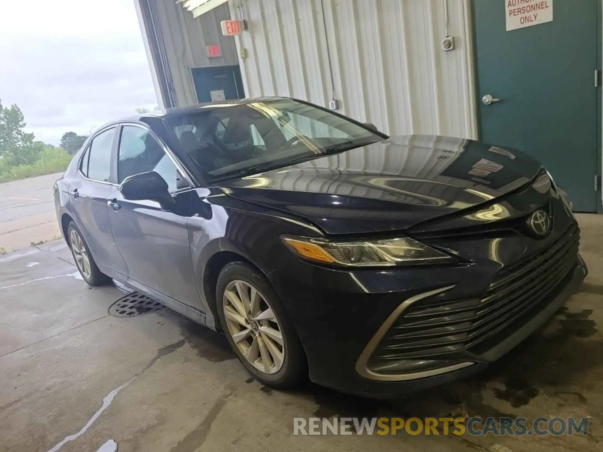 23 Photograph of a damaged car 4T1C11BK7NU065678 TOYOTA CAMRY 2022