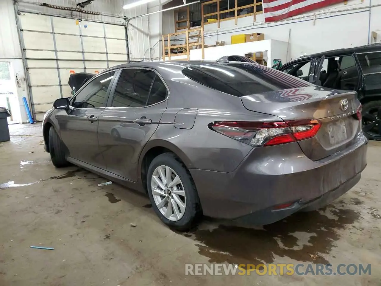 2 Photograph of a damaged car 4T1C11BK7NU066622 TOYOTA CAMRY 2022
