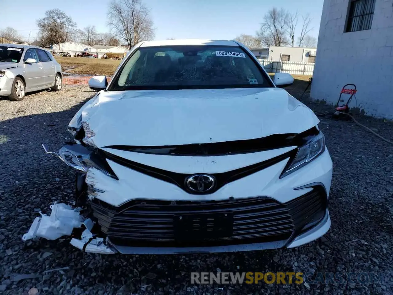 5 Photograph of a damaged car 4T1C11BKXNU049197 TOYOTA CAMRY 2022