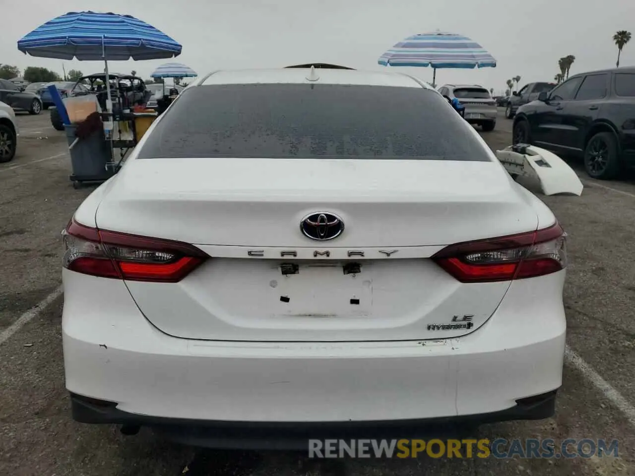 6 Photograph of a damaged car 4T1C31AK0NU576760 TOYOTA CAMRY 2022