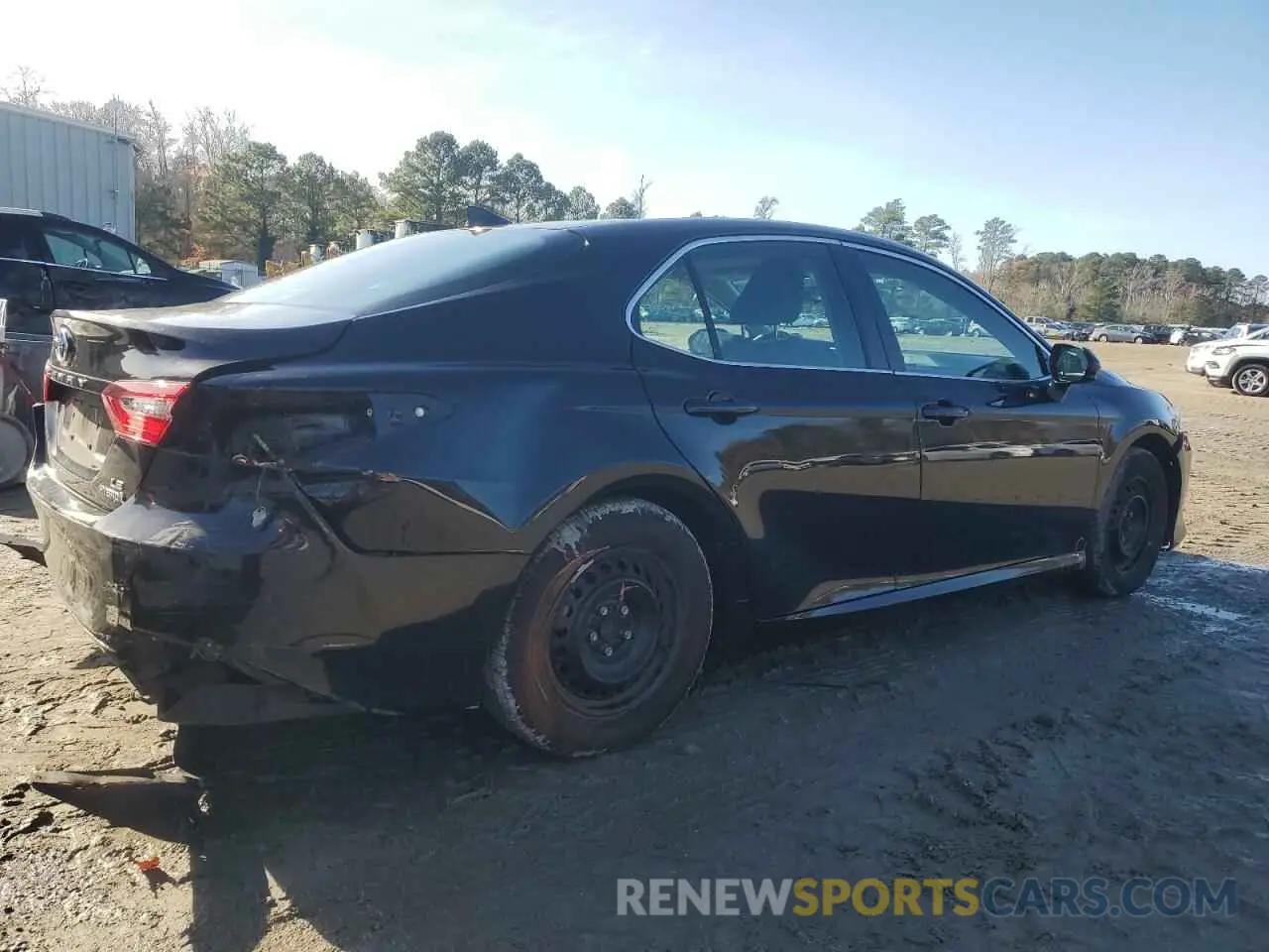 3 Photograph of a damaged car 4T1C31AK1NU580719 TOYOTA CAMRY 2022