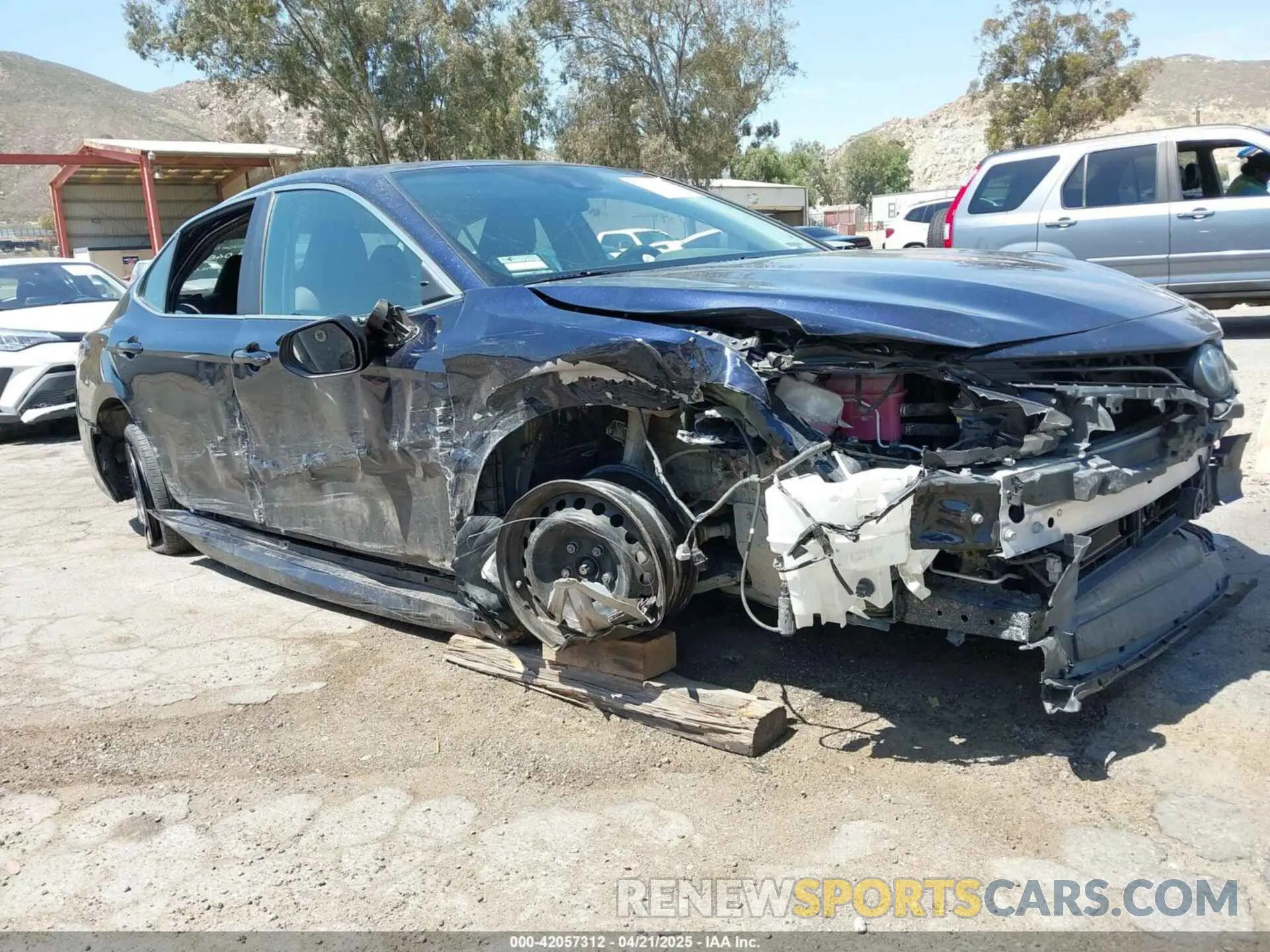 1 Photograph of a damaged car 4T1C31AK2NU572063 TOYOTA CAMRY 2022