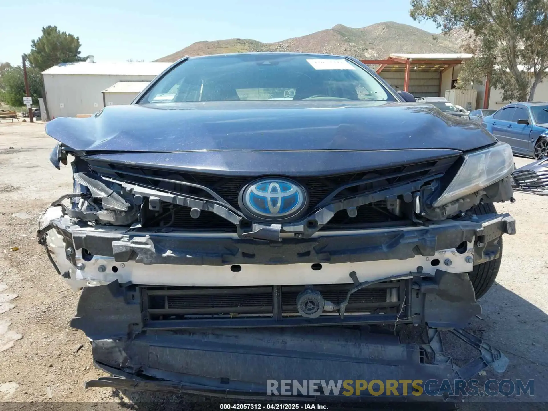 12 Photograph of a damaged car 4T1C31AK2NU572063 TOYOTA CAMRY 2022