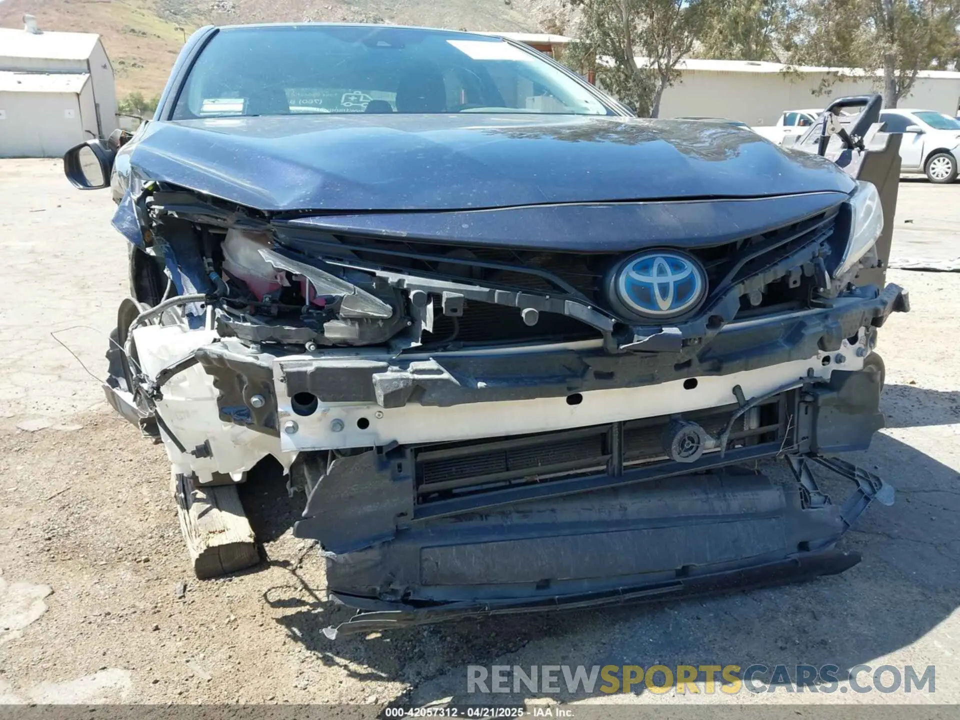 17 Photograph of a damaged car 4T1C31AK2NU572063 TOYOTA CAMRY 2022