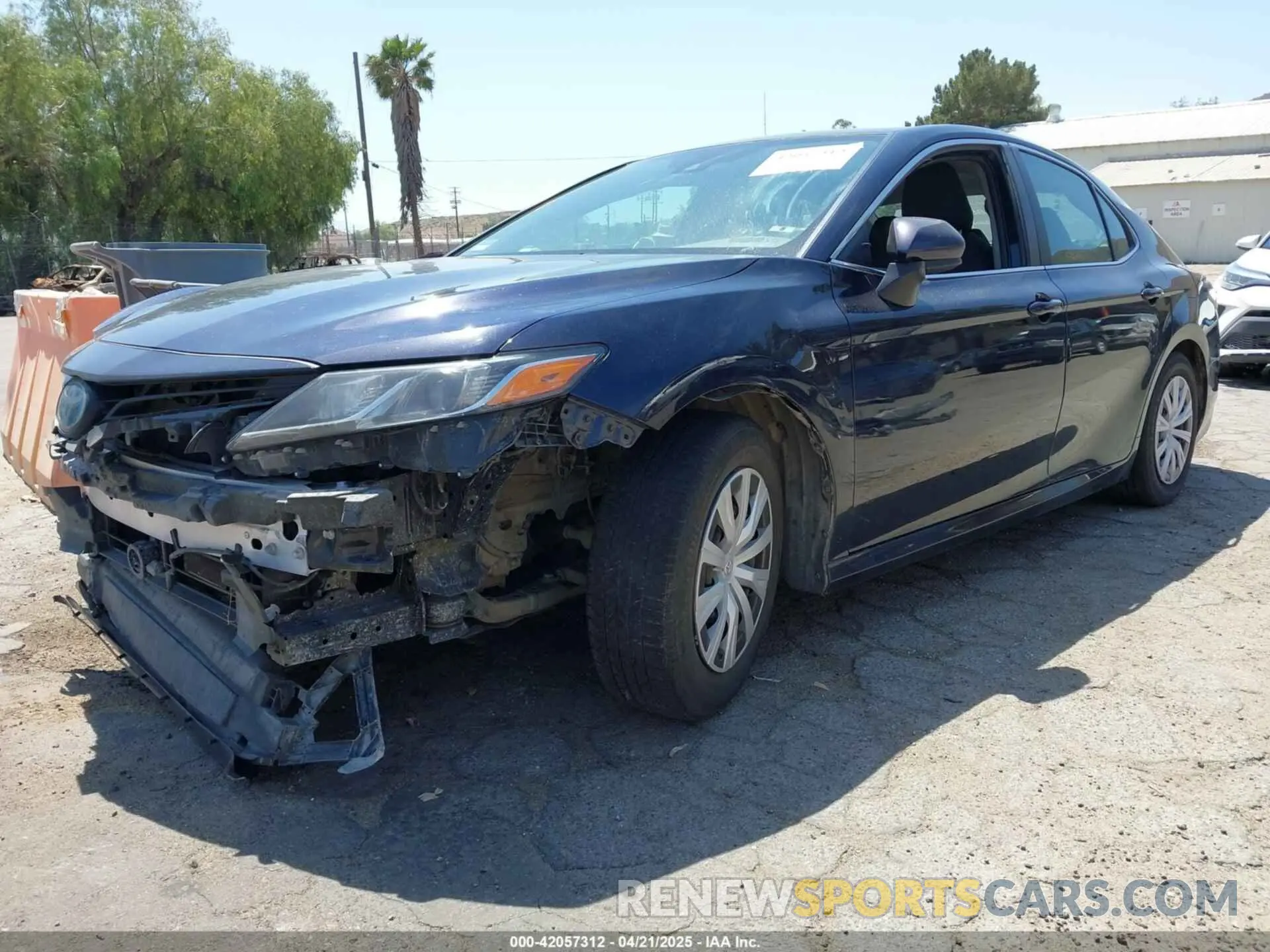 2 Photograph of a damaged car 4T1C31AK2NU572063 TOYOTA CAMRY 2022