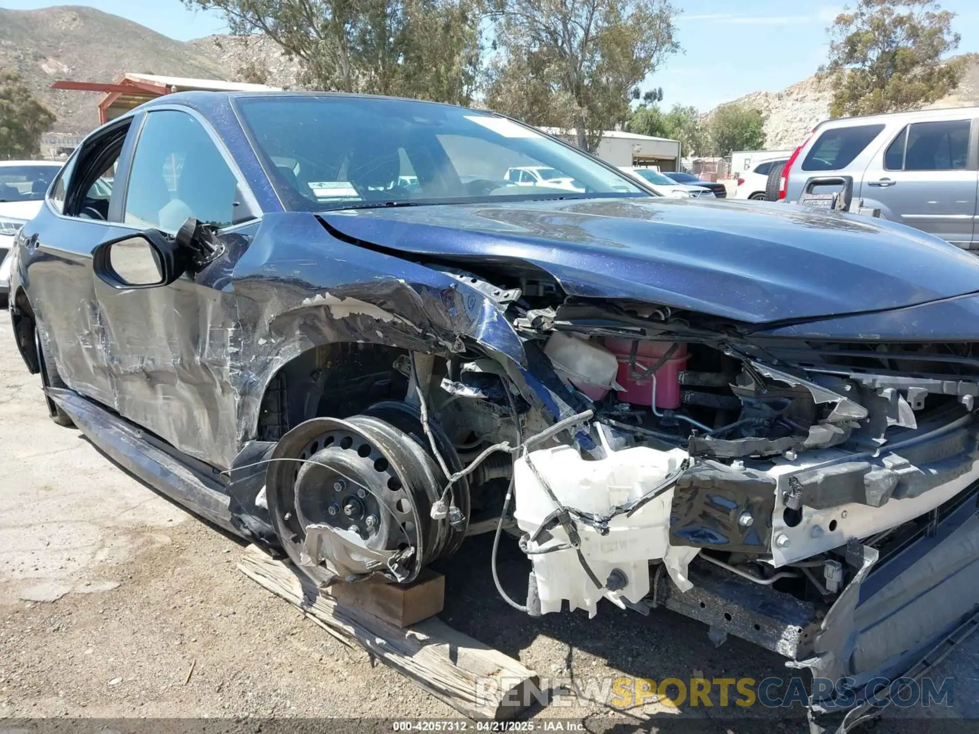 6 Photograph of a damaged car 4T1C31AK2NU572063 TOYOTA CAMRY 2022