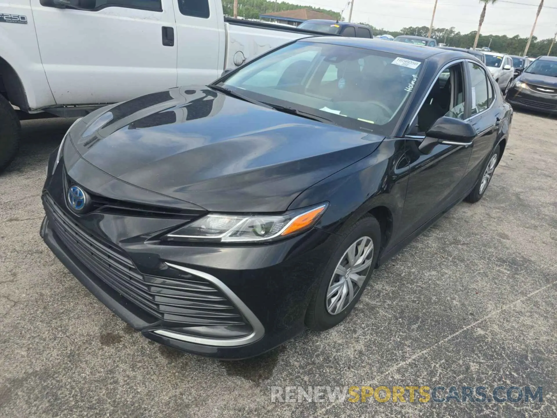 2 Photograph of a damaged car 4T1C31AK2NU580339 TOYOTA CAMRY 2022