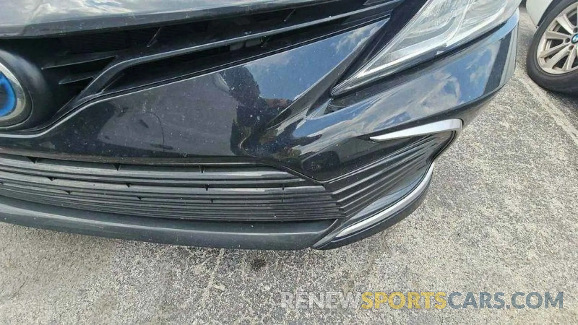 3 Photograph of a damaged car 4T1C31AK2NU580339 TOYOTA CAMRY 2022