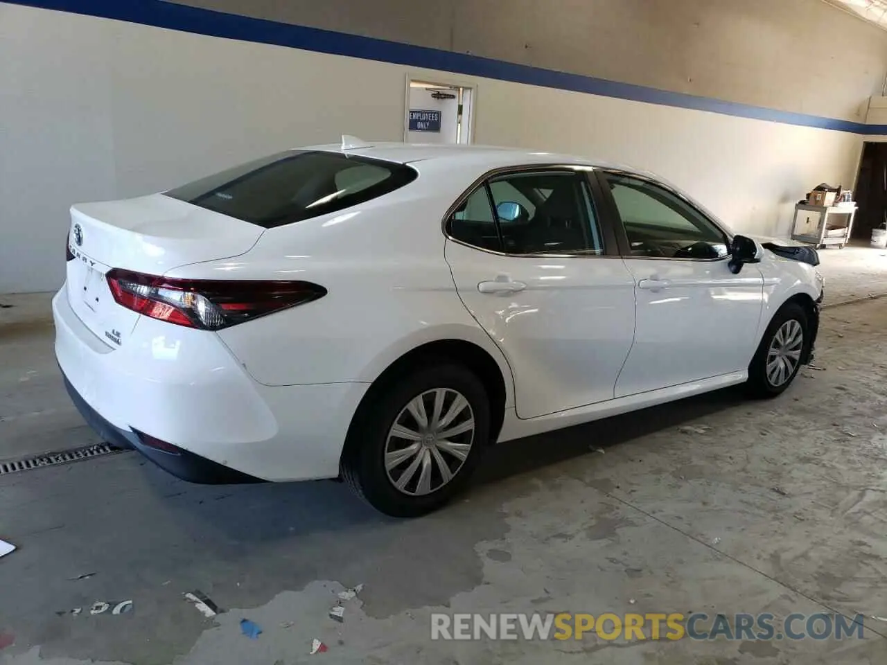 3 Фотография поврежденного автомобиля 4T1C31AK3NU587252 TOYOTA CAMRY 2022