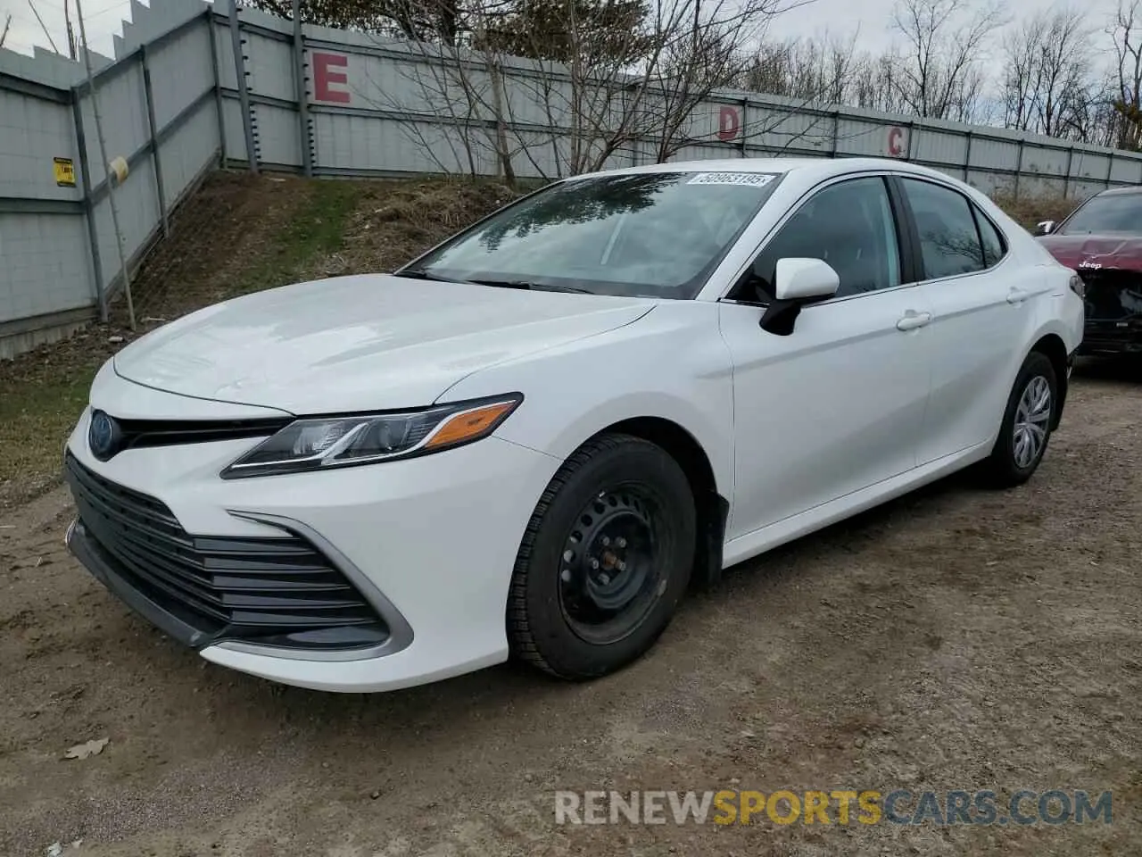 1 Photograph of a damaged car 4T1C31AK5NU577791 TOYOTA CAMRY 2022